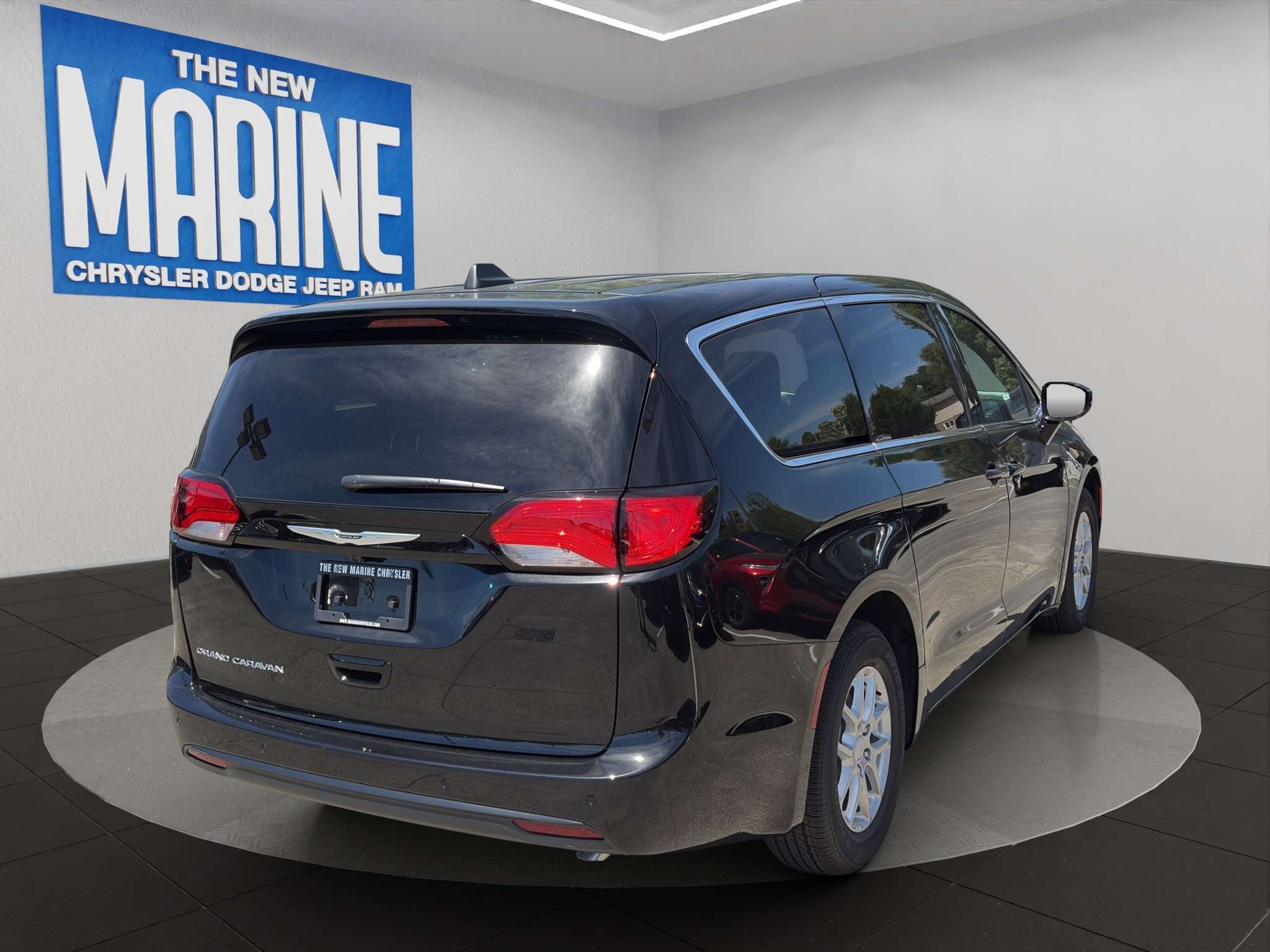 2027 Chrysler Grand Caravan SXT — снимка 1
