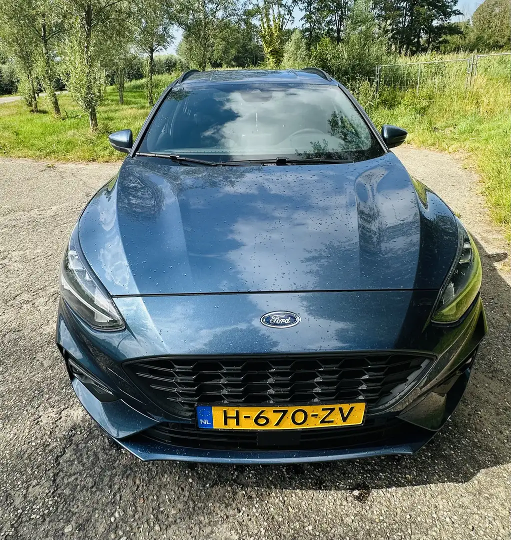 Ford Focus Turnier 1.5 EcoBoost Start-Stopp-System Aut. ST-LI - 2