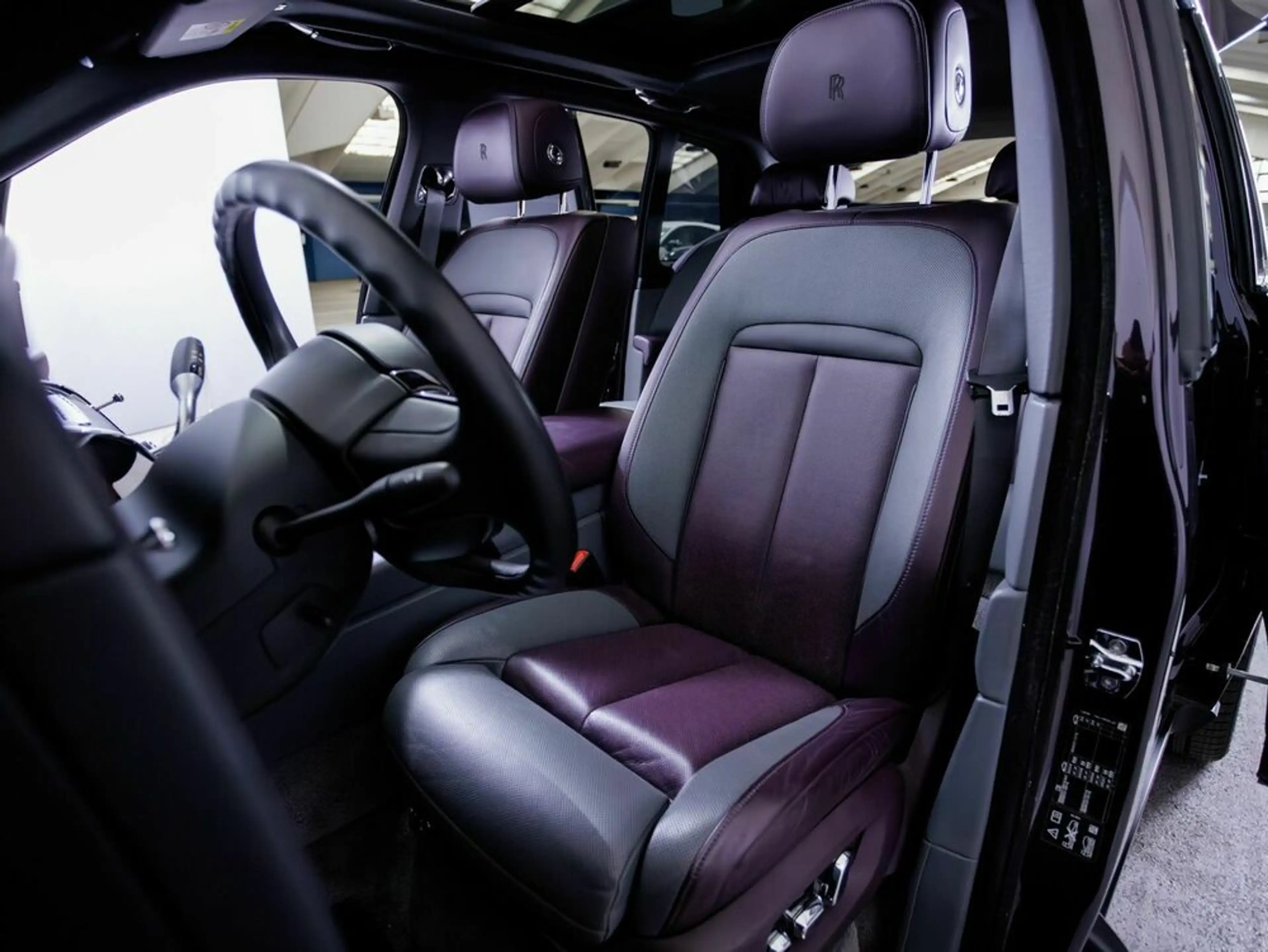 Rolls-Royce Cullinan 6.8 V12 — photo 12