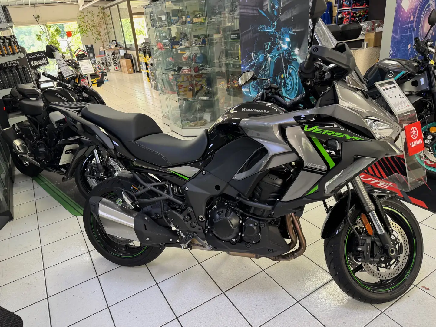 Kawasaki Vert - 1