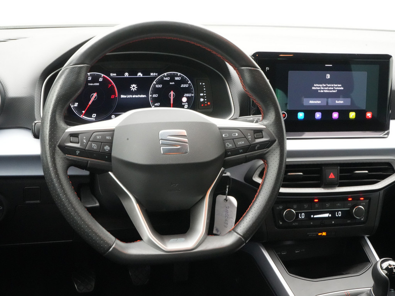 SEAT Arona FR ACC NAVI SHZ LED PDC KLIMA FACELIFT — photo 12