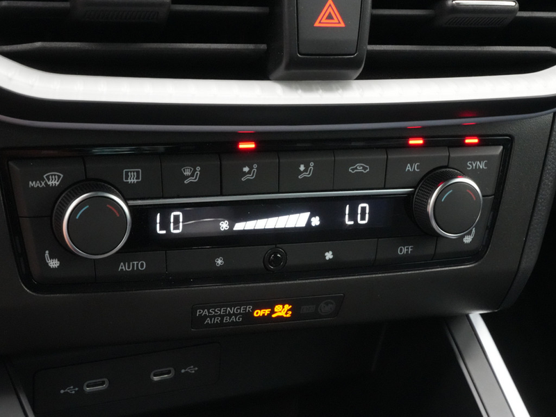SEAT Arona FR ACC NAVI SHZ LED PDC KLIMA FACELIFT — photo 14