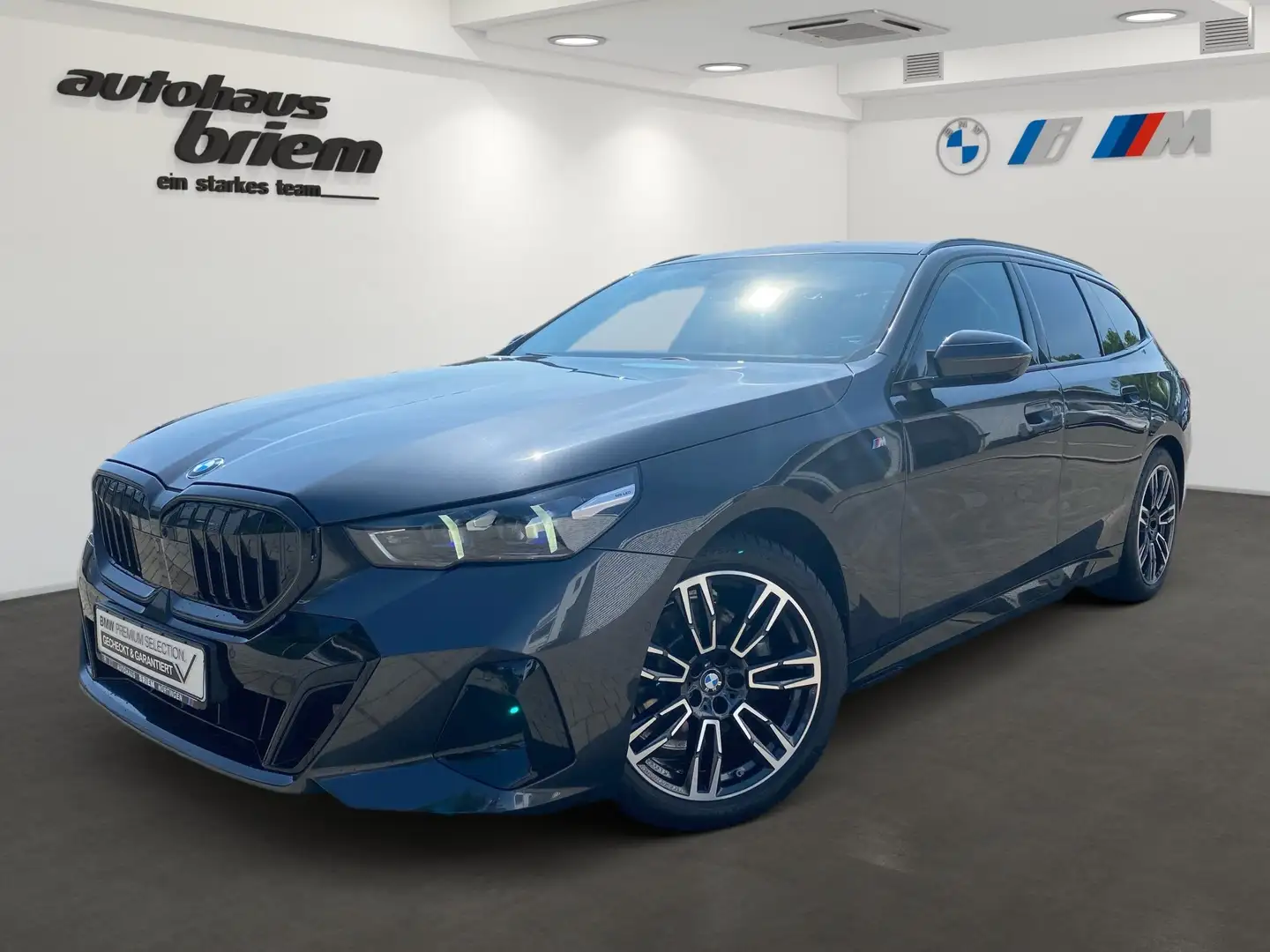 BMW 520 d Touring M Sportpaket HK HiFi DAB LED AHK Grau - 1