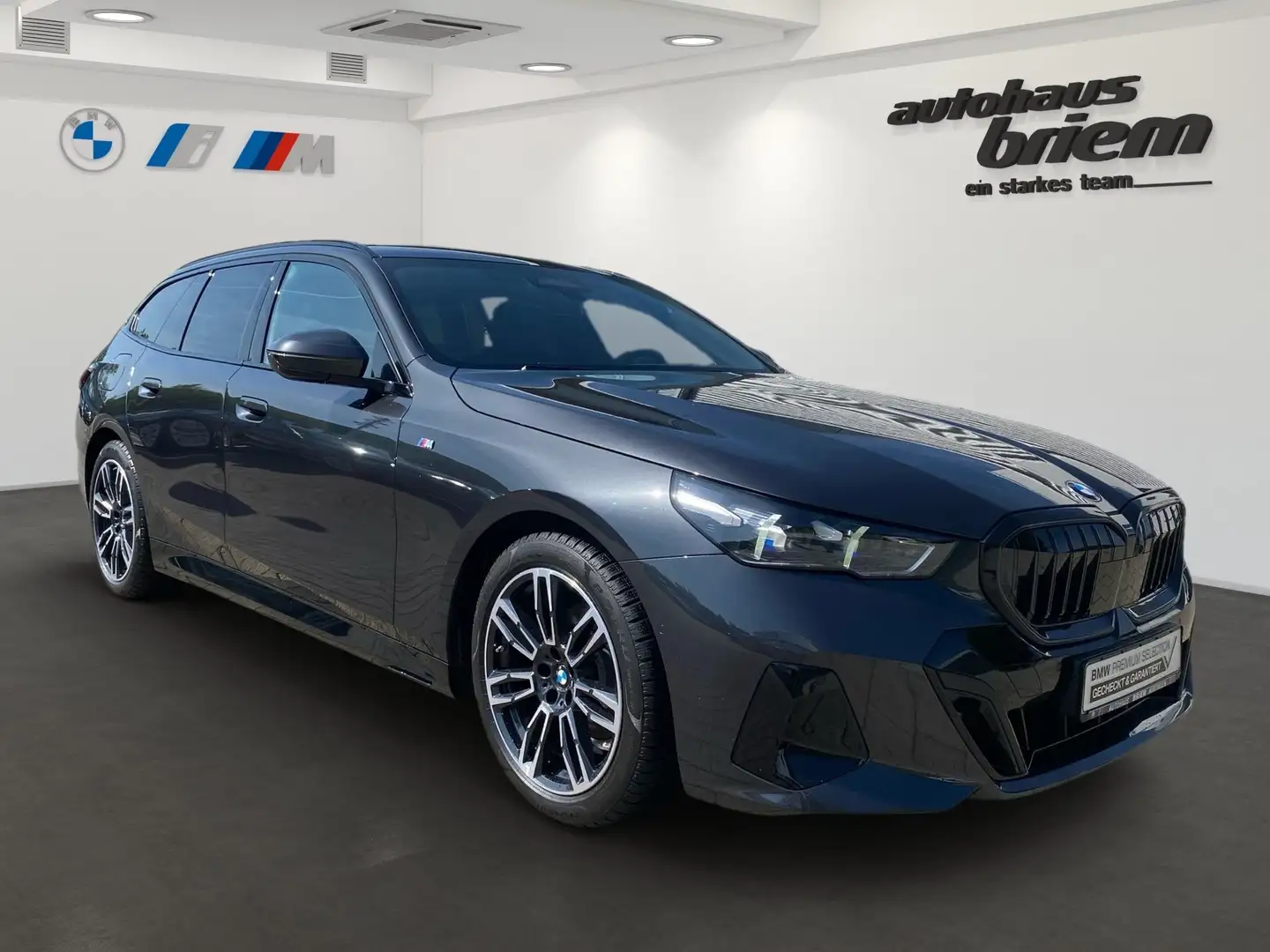 BMW 520 d Touring M Sportpaket HK HiFi DAB LED AHK Grau - 2