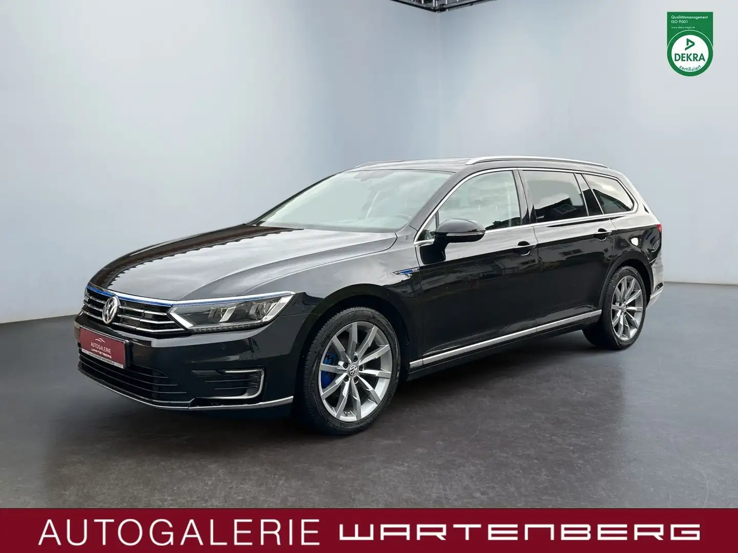 Volkswagen Passat Variant GTE/STANDZ/MASSAGE/PANO/LED/AHK/ Negro - 1