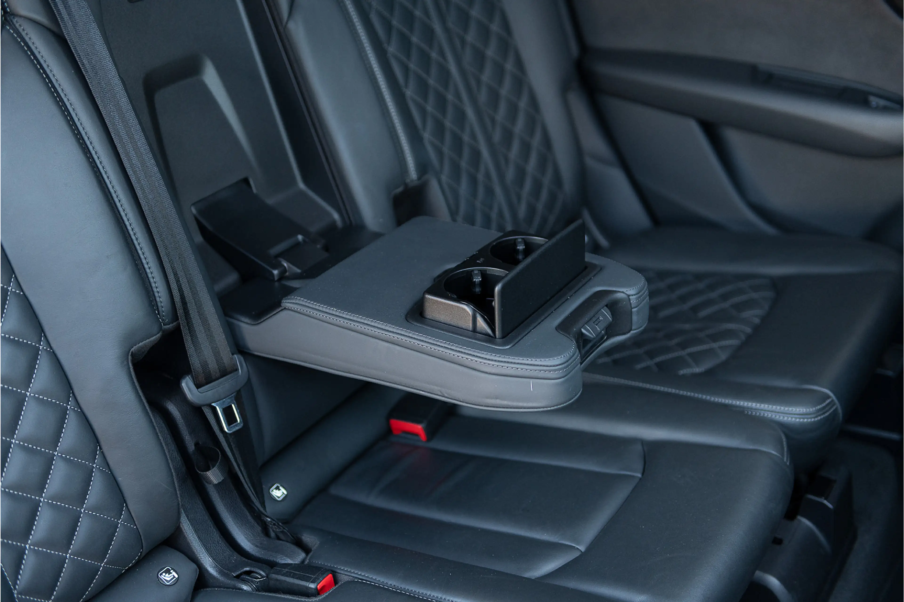 Audi SQ7 4.0 TFSI SQ7 quattro ACC Matrix Laser Ambient Pano — photo 20