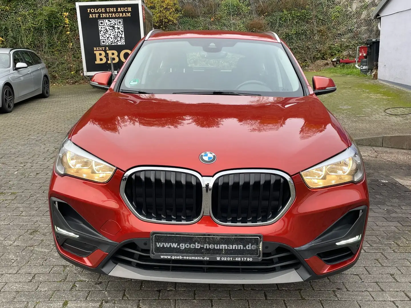 BMW X1 xDrive 25 i Advantage Orange - 2