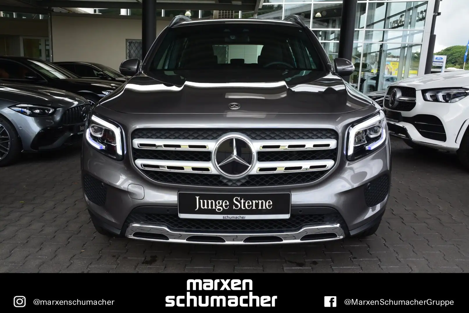 Mercedes-Benz GLB 180 GLB 180 Progressive 7G+MBUXHigh-End+LED+Standhzg Gris - 2