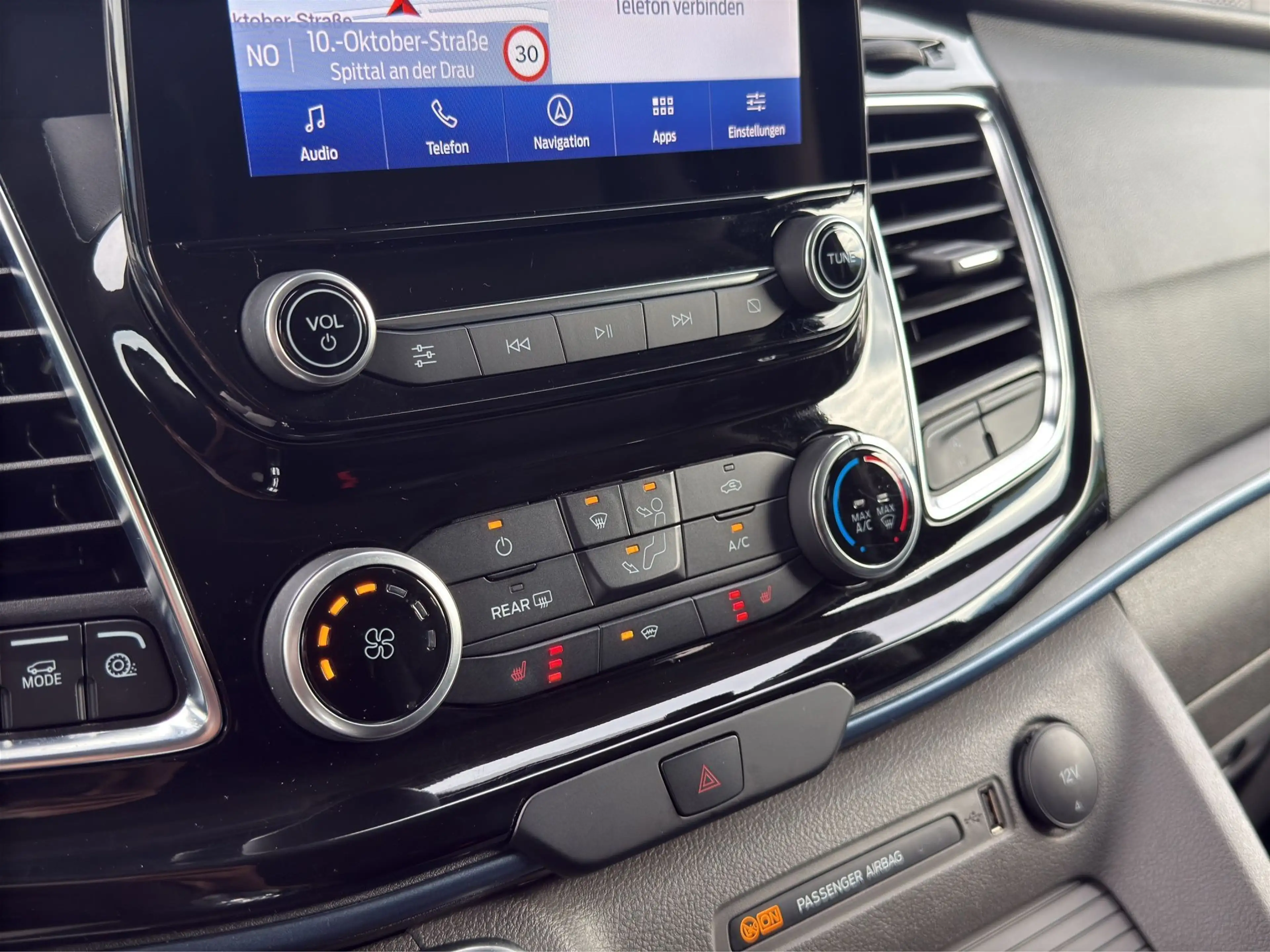 Ford Tourneo Custom 2.0 TDCi Mild-Hybrid 320 L1 Active Bi-Xenon/AHK/S — photo 20