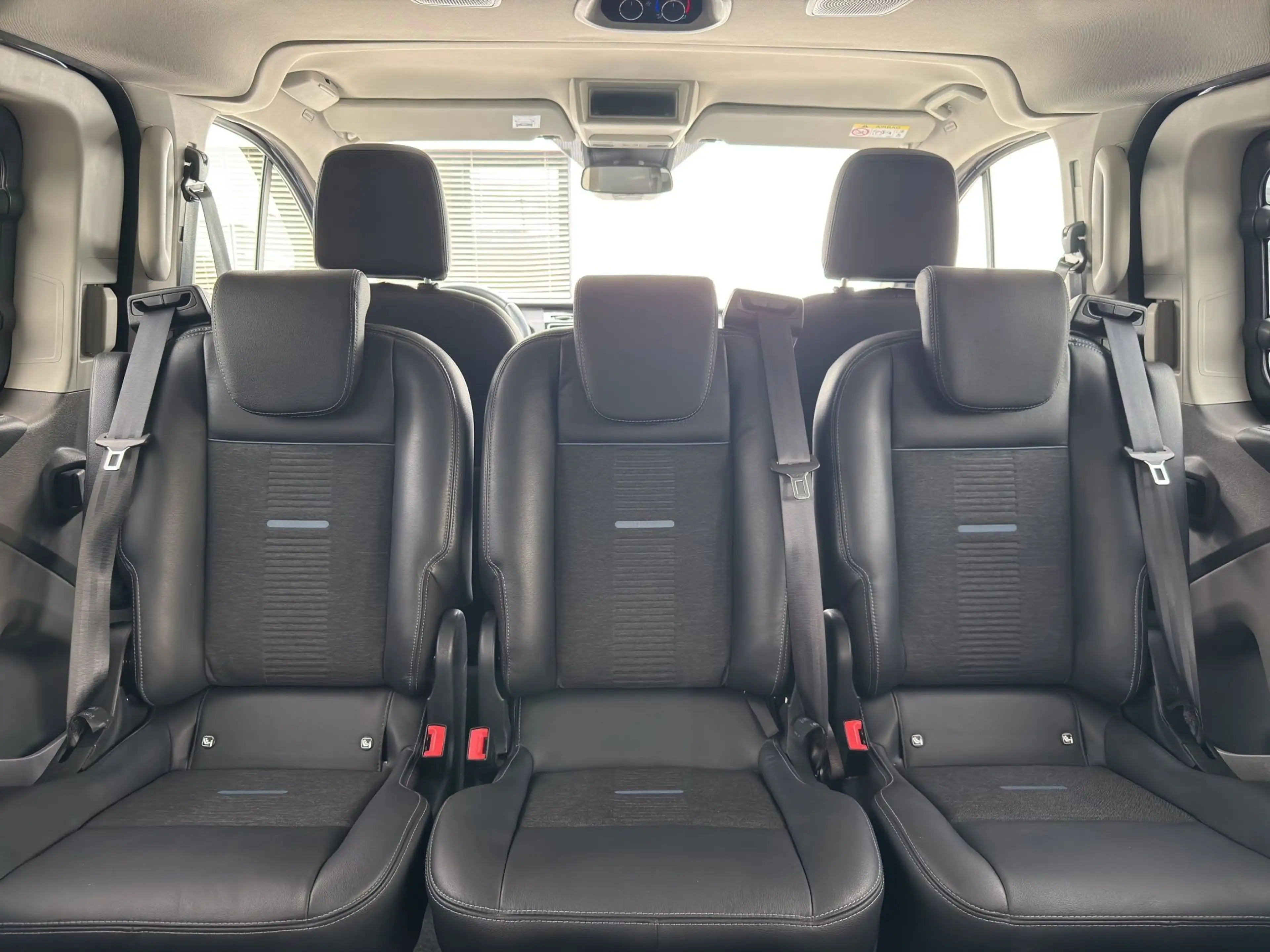 Ford Tourneo Custom 2.0 TDCi Mild-Hybrid 320 L1 Active Bi-Xenon/AHK/S — photo 36