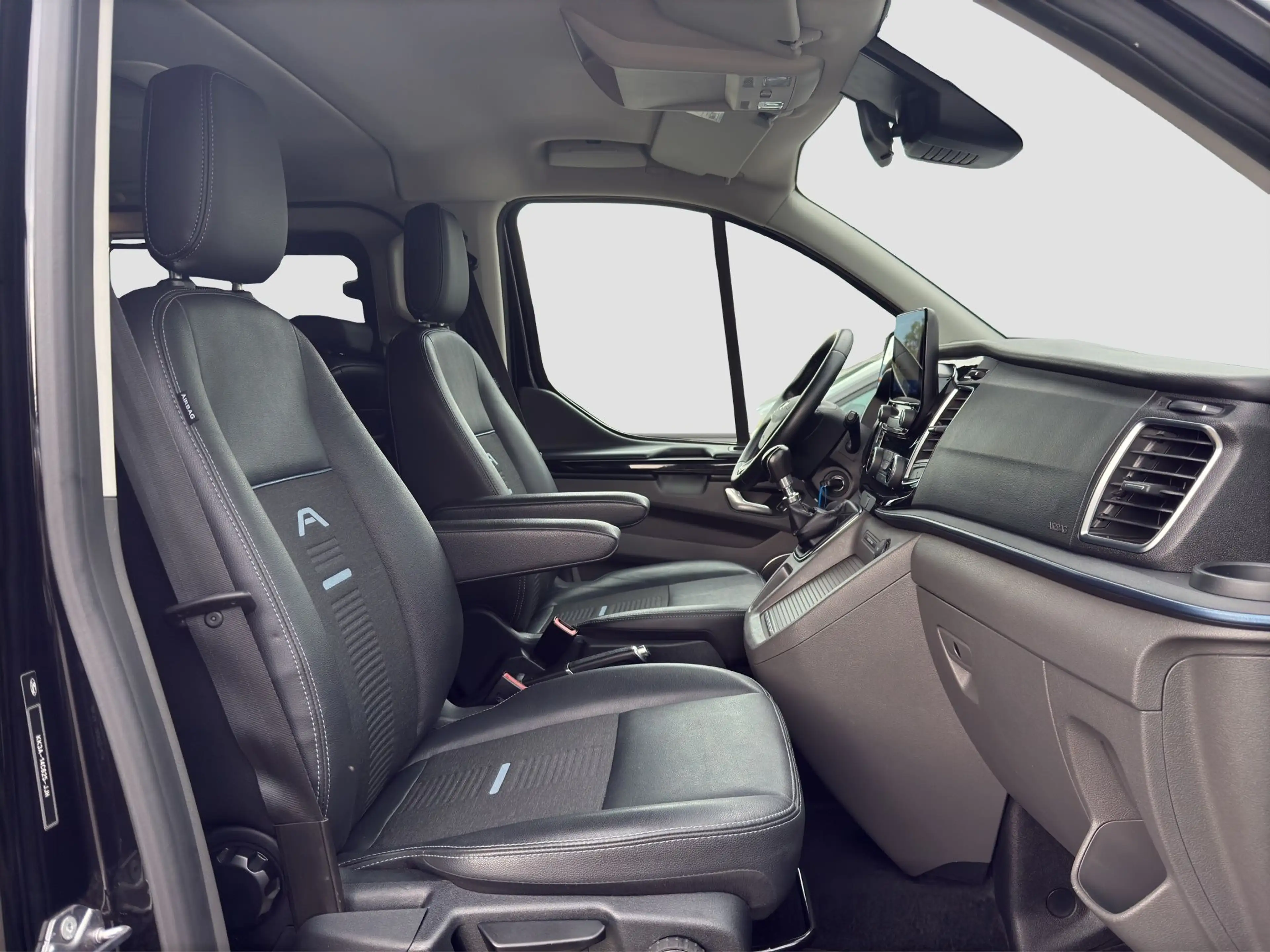 Ford Tourneo Custom 2.0 TDCi Mild-Hybrid 320 L1 Active Bi-Xenon/AHK/S — photo 16