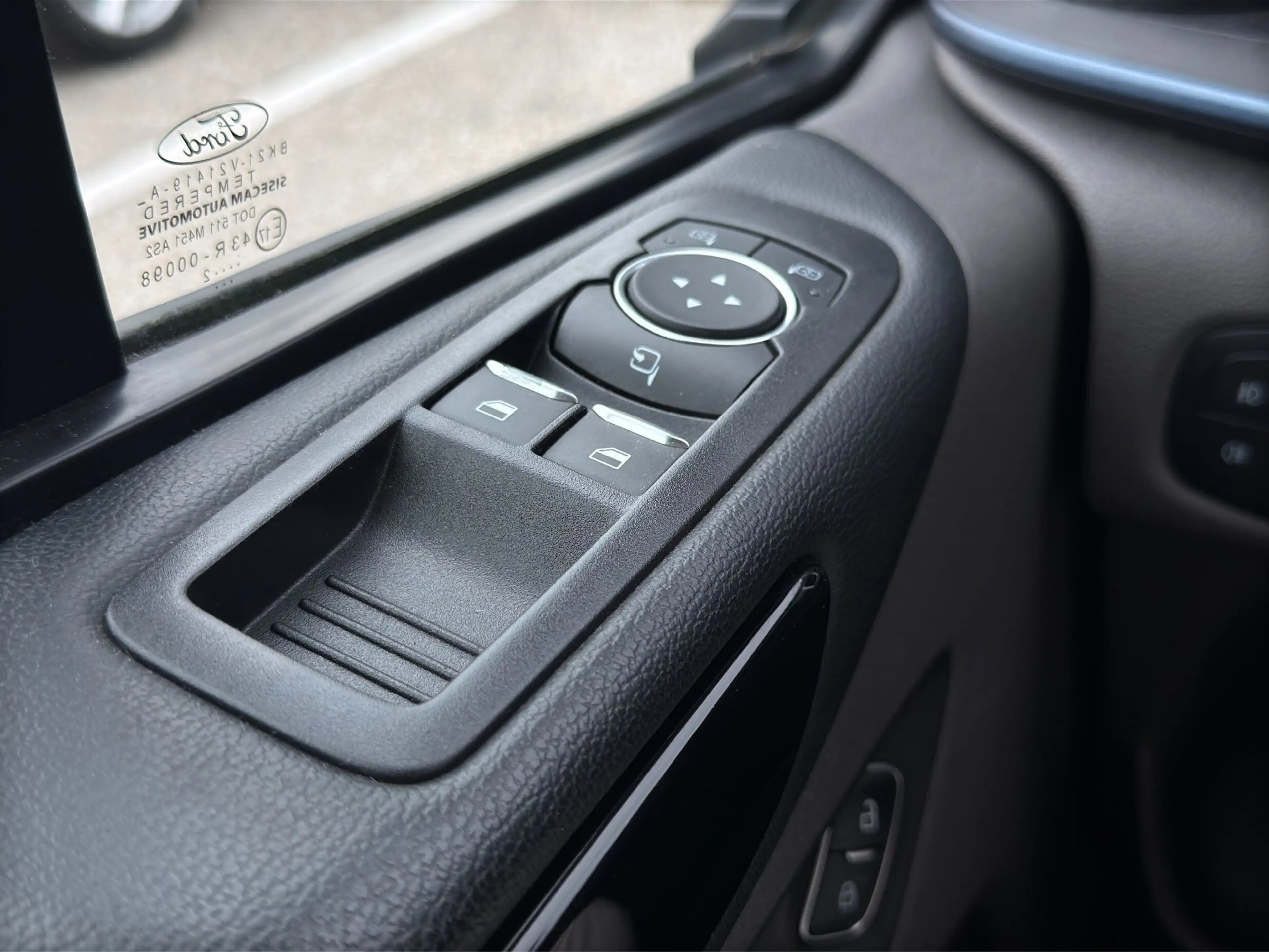 Ford Tourneo Custom 2.0 TDCi Mild-Hybrid 320 L1 Active Bi-Xenon/AHK/S — photo 32