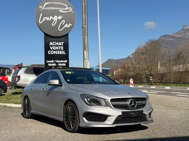 Mercedes-Benz CLA 45 AMG CLASSE 45 AMG 4Matic Speedshift Baquets/Toit ouvrant/Echappement Sport