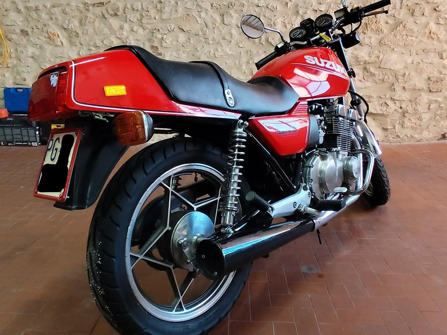 Suzuki GSX 400 F KATANA Rouge - 2