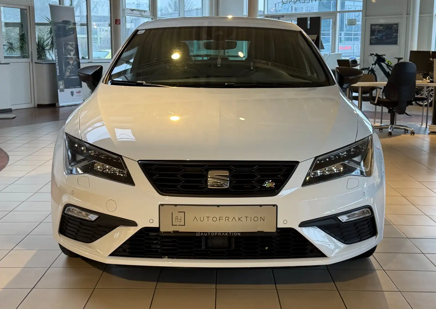 SEAT Leon FR Weiß - 2