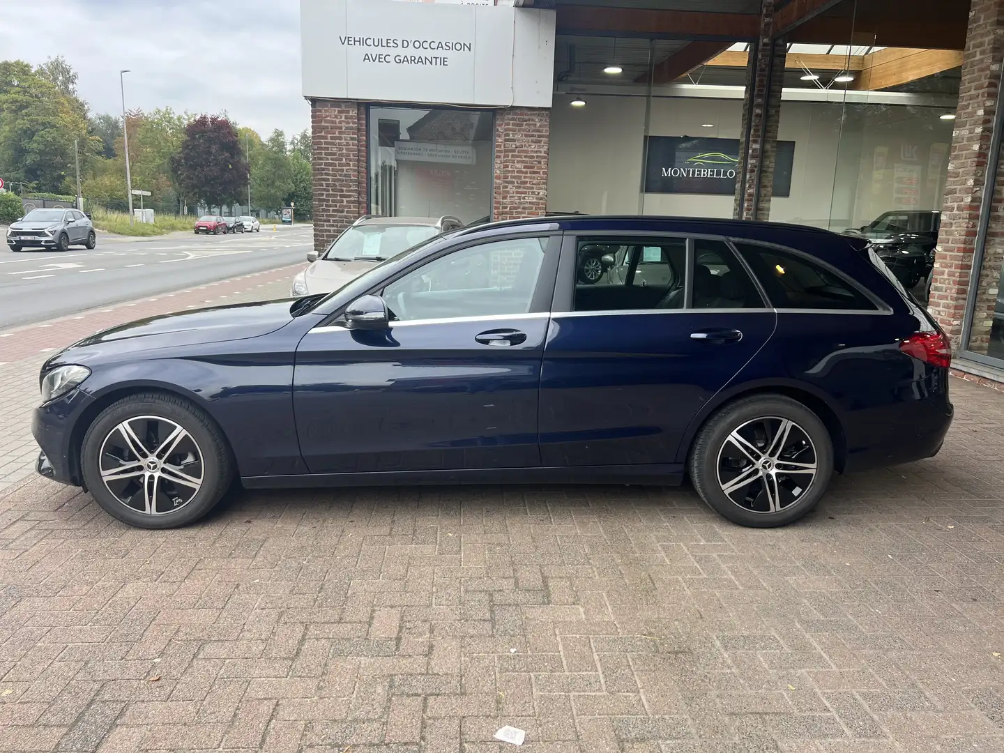 Mercedes-Benz C 180 C 180 d***1 AN DE GARANTIE***GSM 0475323828*** Bleu - 1