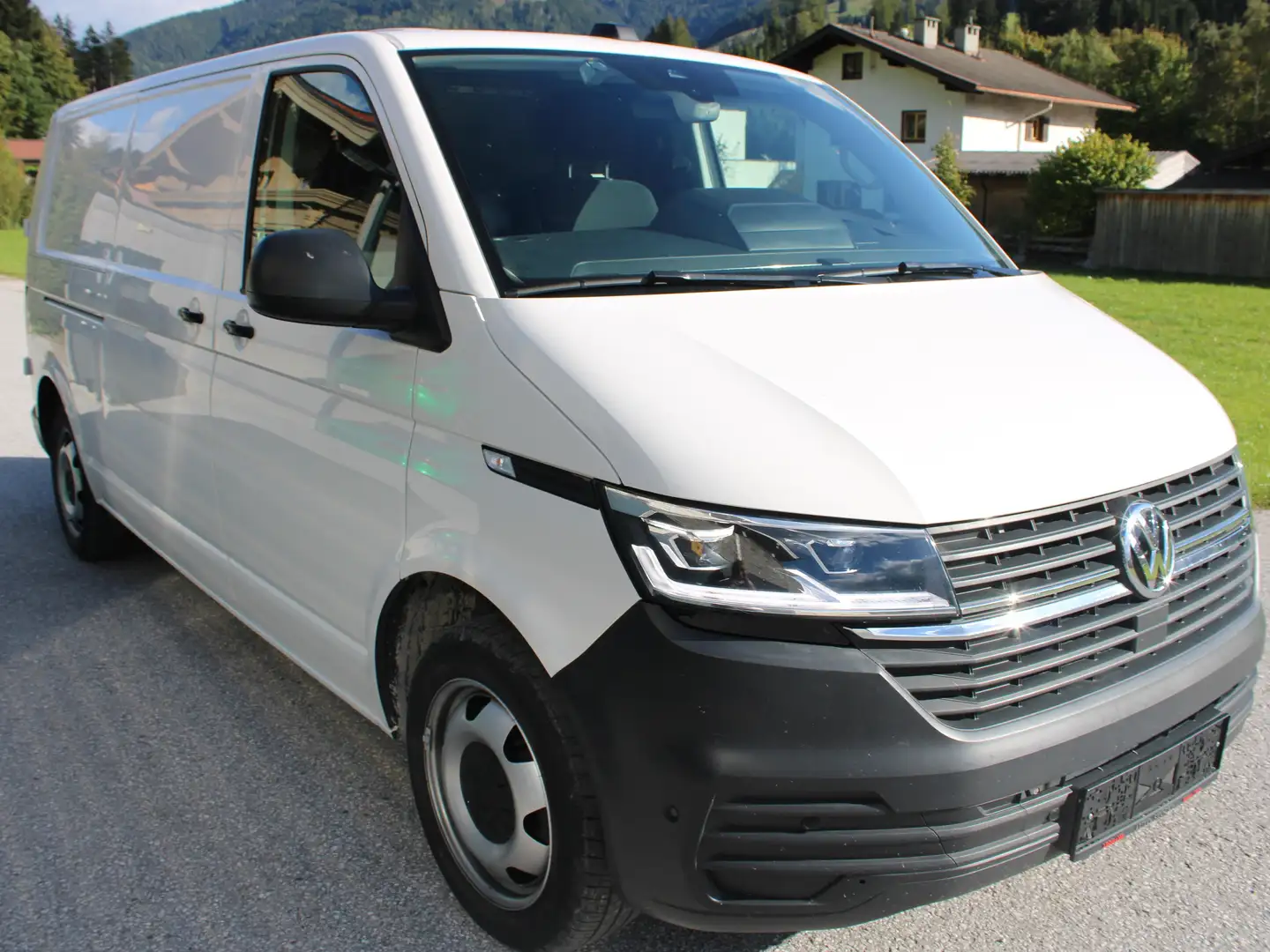 Volkswagen T6.1 Transporter lang FWD Blanc - 2