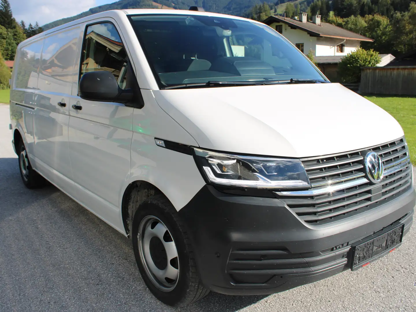 Volkswagen T6.1 Transporter lang FWD Blanc - 1