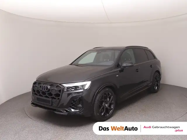Audi Q7 main image