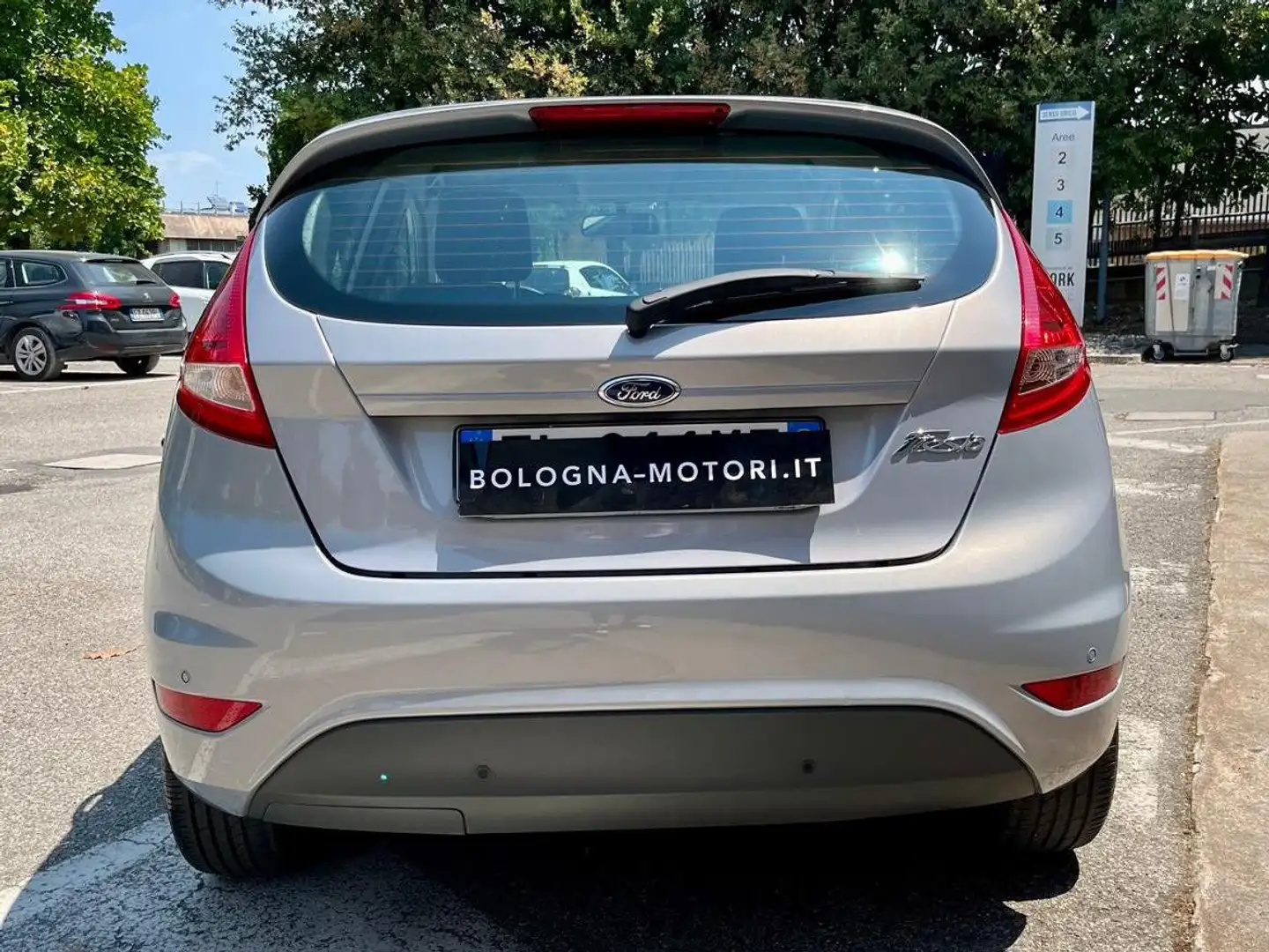 Ford Fiesta Zilver - 2