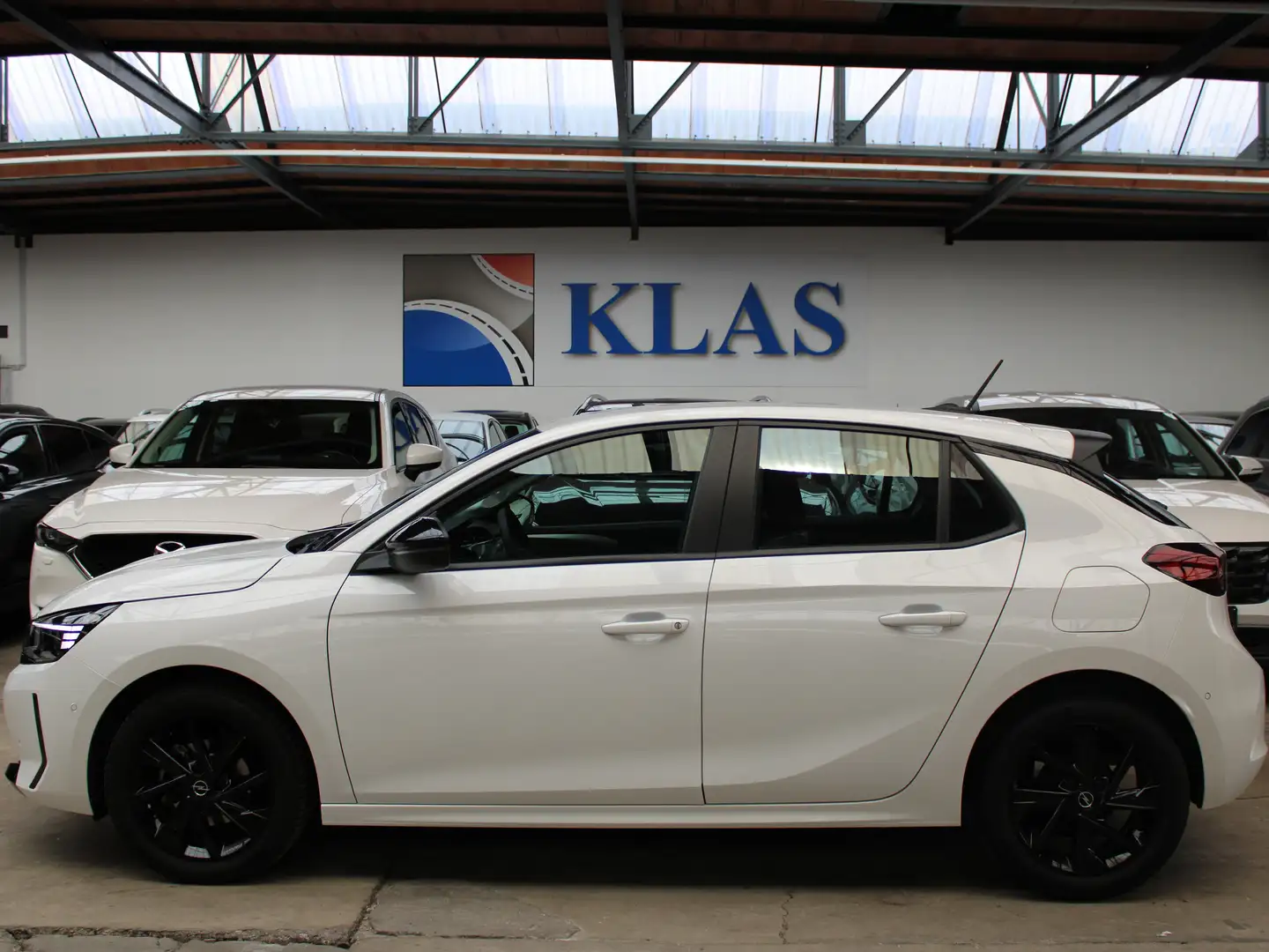 Opel Corsa 1.2i + GPS  //  22.000 kilomètres  // Bianco - 2