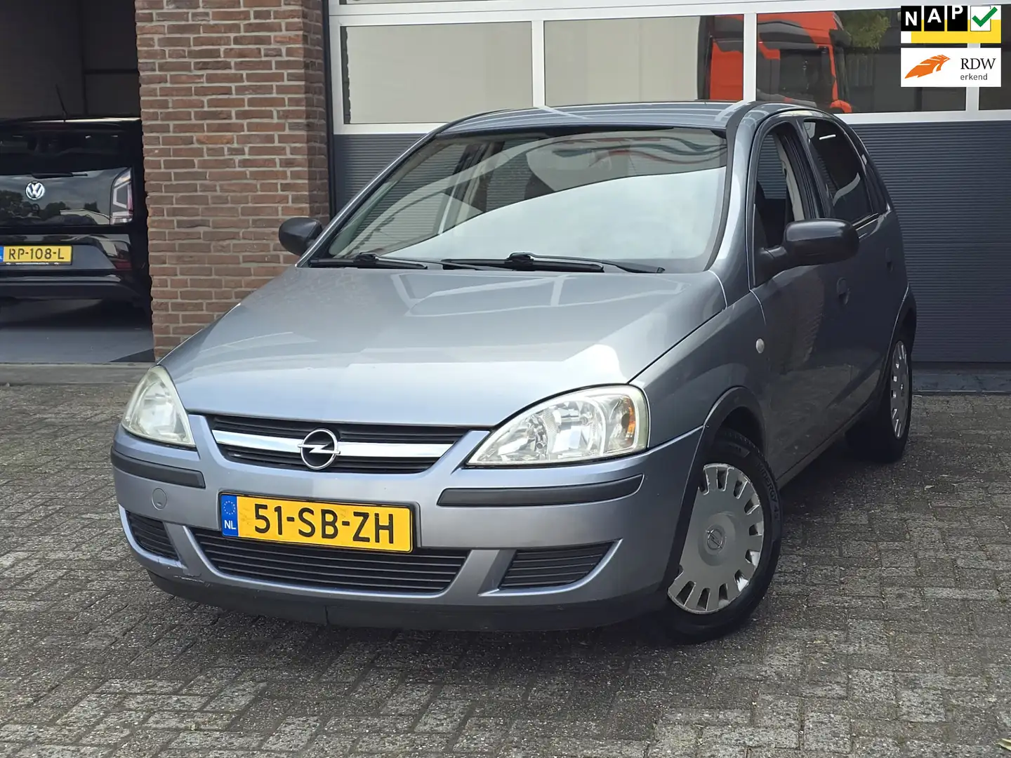 Opel Corsa 1.2-16V Essentia 5DR |Nap |Apk Szary - 1
