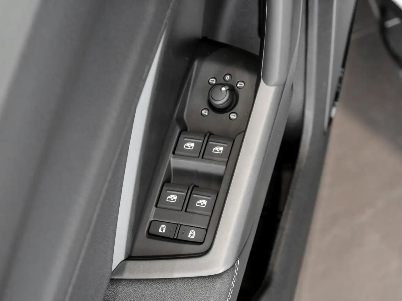 Audi Q3 35 S LINE BLACKPAK PANO AHK CAM ACC LM19 NAVI+ 14