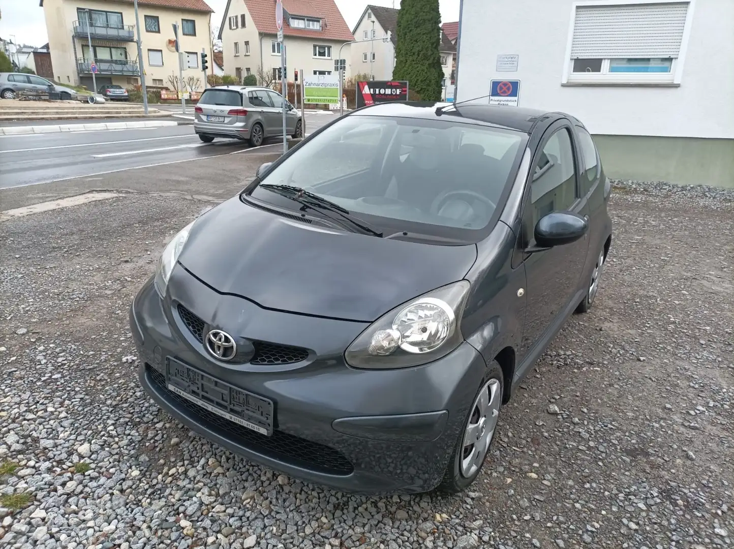 Toyota Aygo 1.0 City**EURO 4**TÜV NEU**ZV**SERVO**RADIO Gris - 2