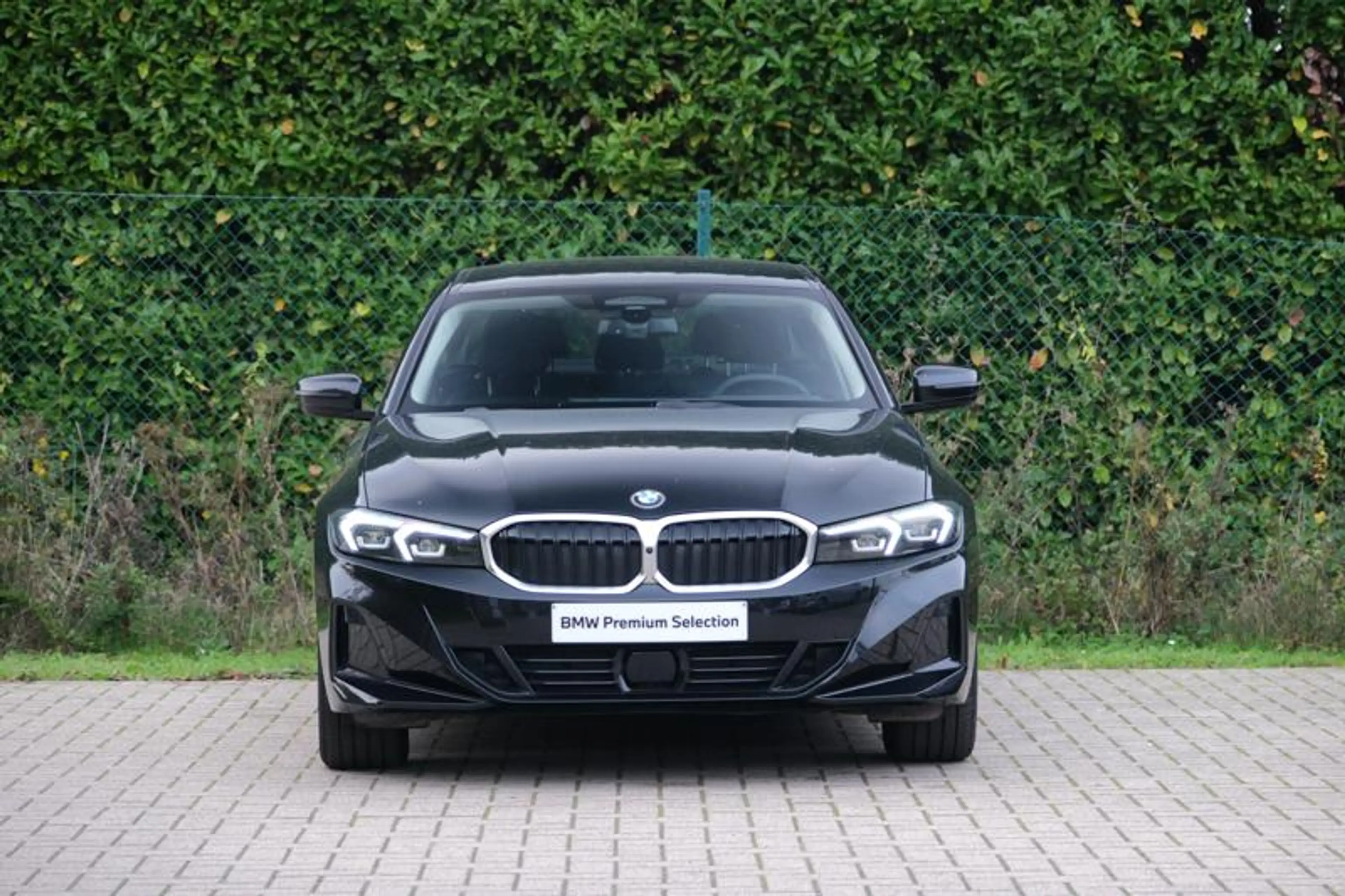 BMW 318 318i Berline | HUD | DRIVE PRO | COMFORT ACC | — photo 2