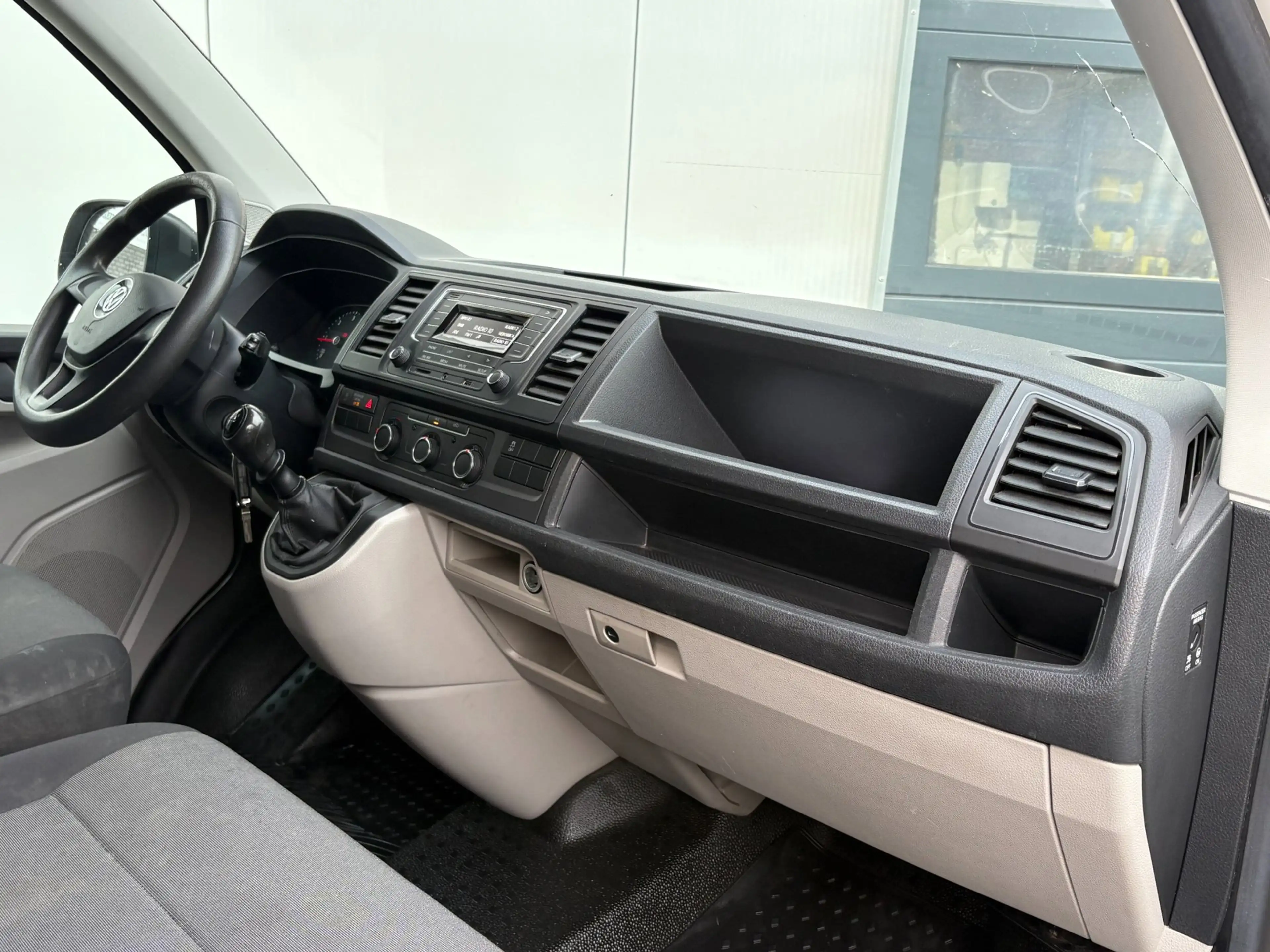 Volkswagen Transporter 2.0TDI L1H1 Airco Cruise 3-pers. EURO 6 — photo 12