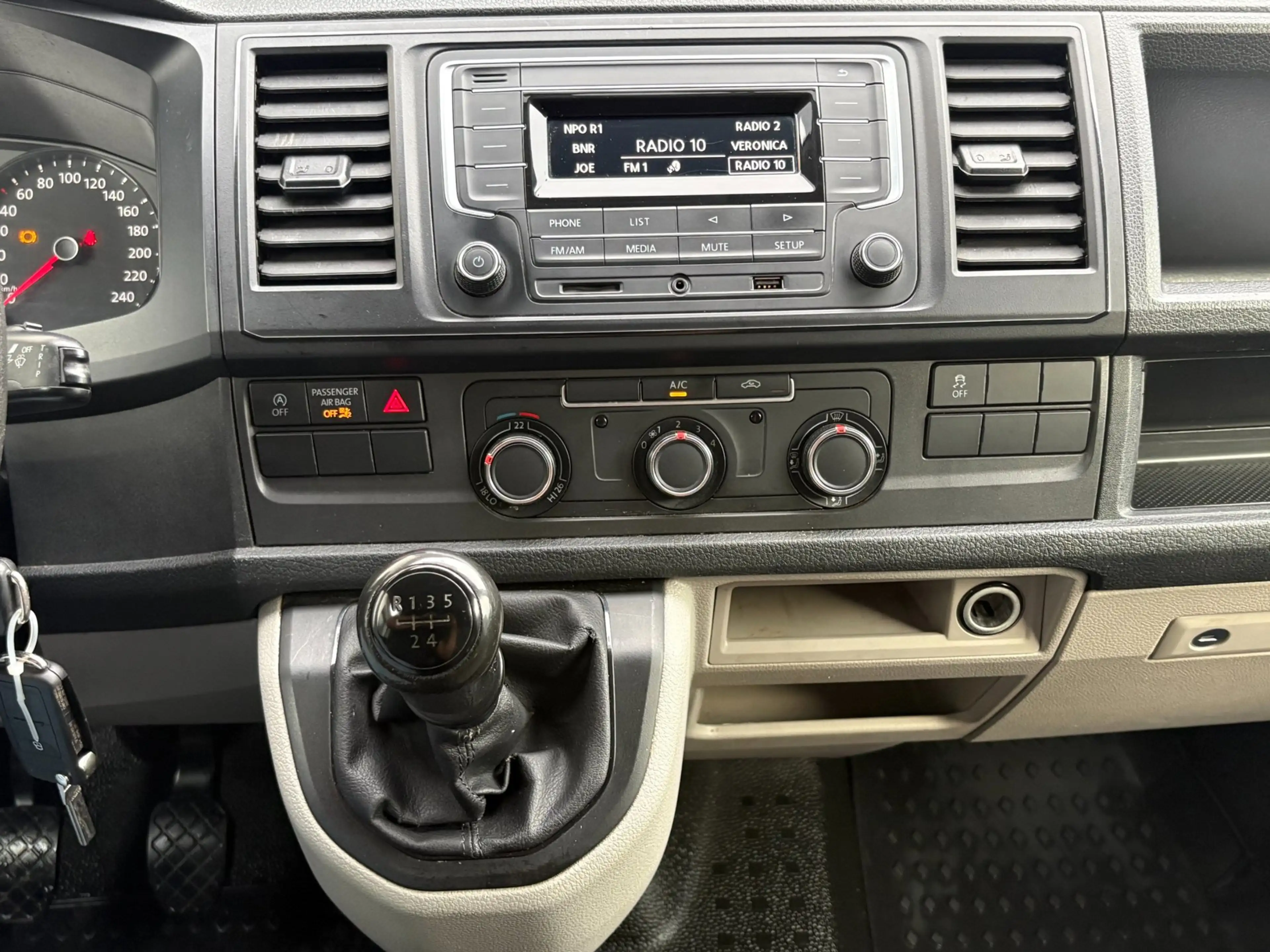 Volkswagen Transporter 2.0TDI L1H1 Airco Cruise 3-pers. EURO 6 — photo 14