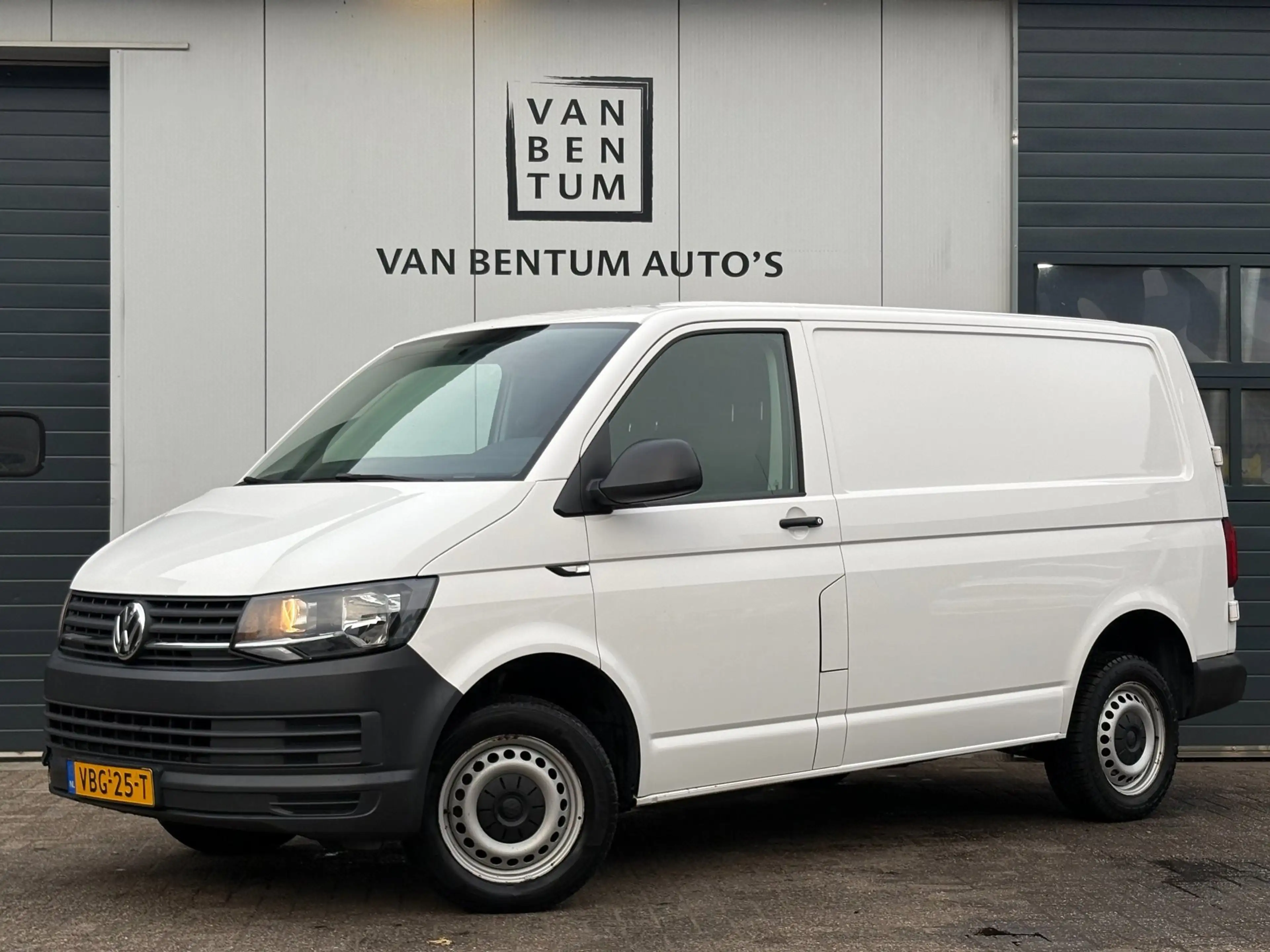 Volkswagen Transporter 2.0TDI L1H1 Airco Cruise 3-pers. EURO 6