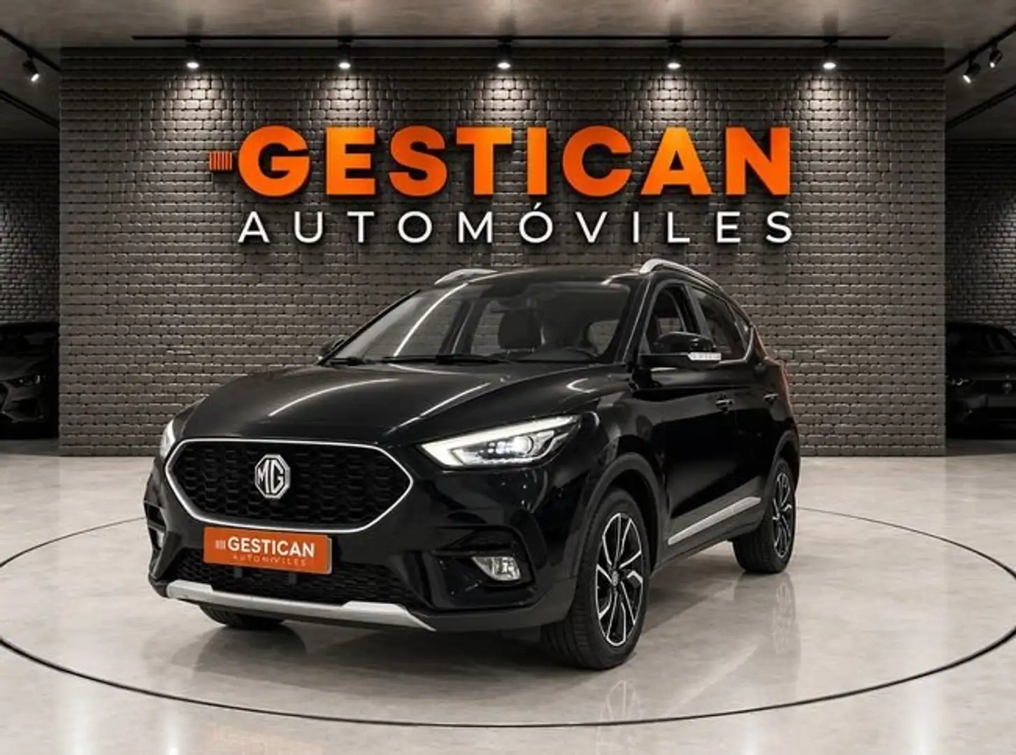 MG ZS 1.5 Luxury Negro - 1