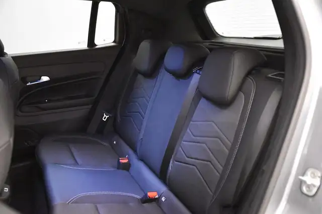 Jeep Avenger view 14