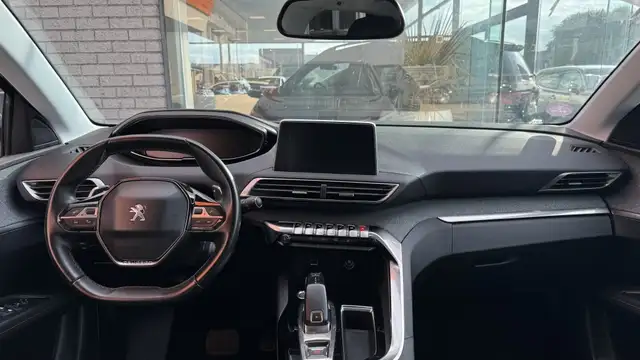 Peugeot 3008 view 12