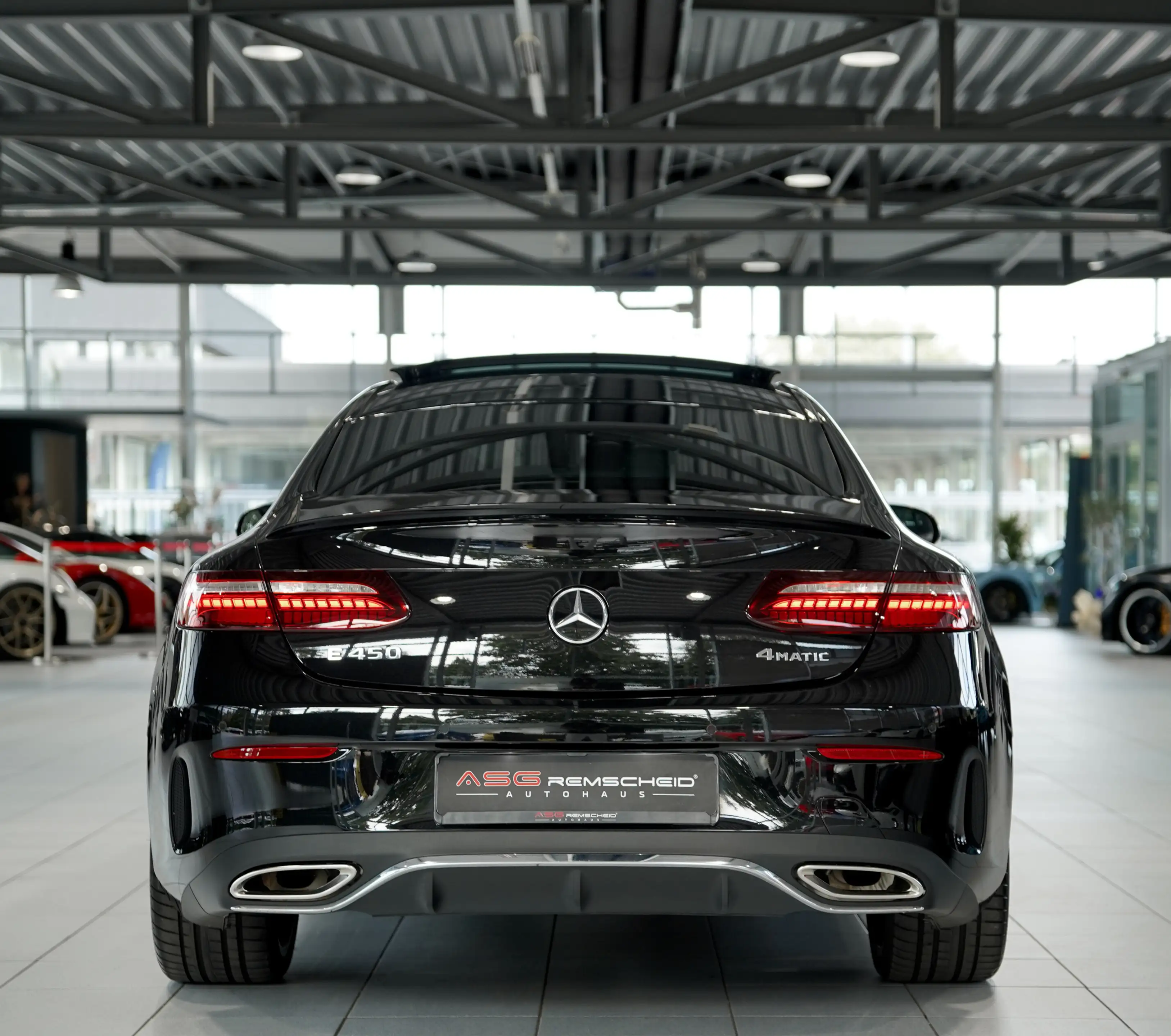 Mercedes-Benz E 450 4M Coupé AMG Line *1.H *20 *Pano *BURM — photo 9