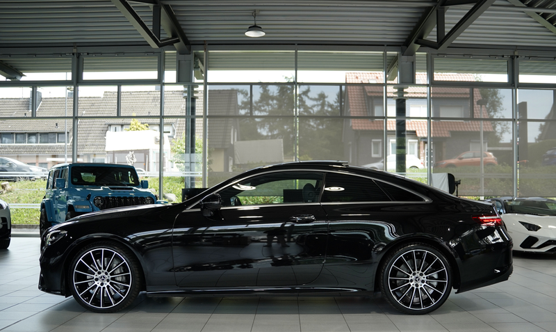 Mercedes-Benz E 450 4M Coupé AMG Line *1.H *20 *Pano *BURM — photo 11