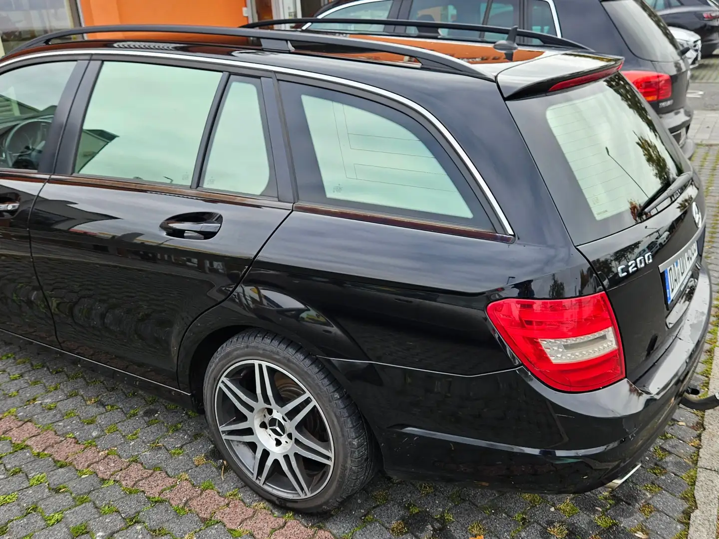 Mercedes-Benz C 200 C 200 T (BlueEFFICIENCY) Schwarz - 2