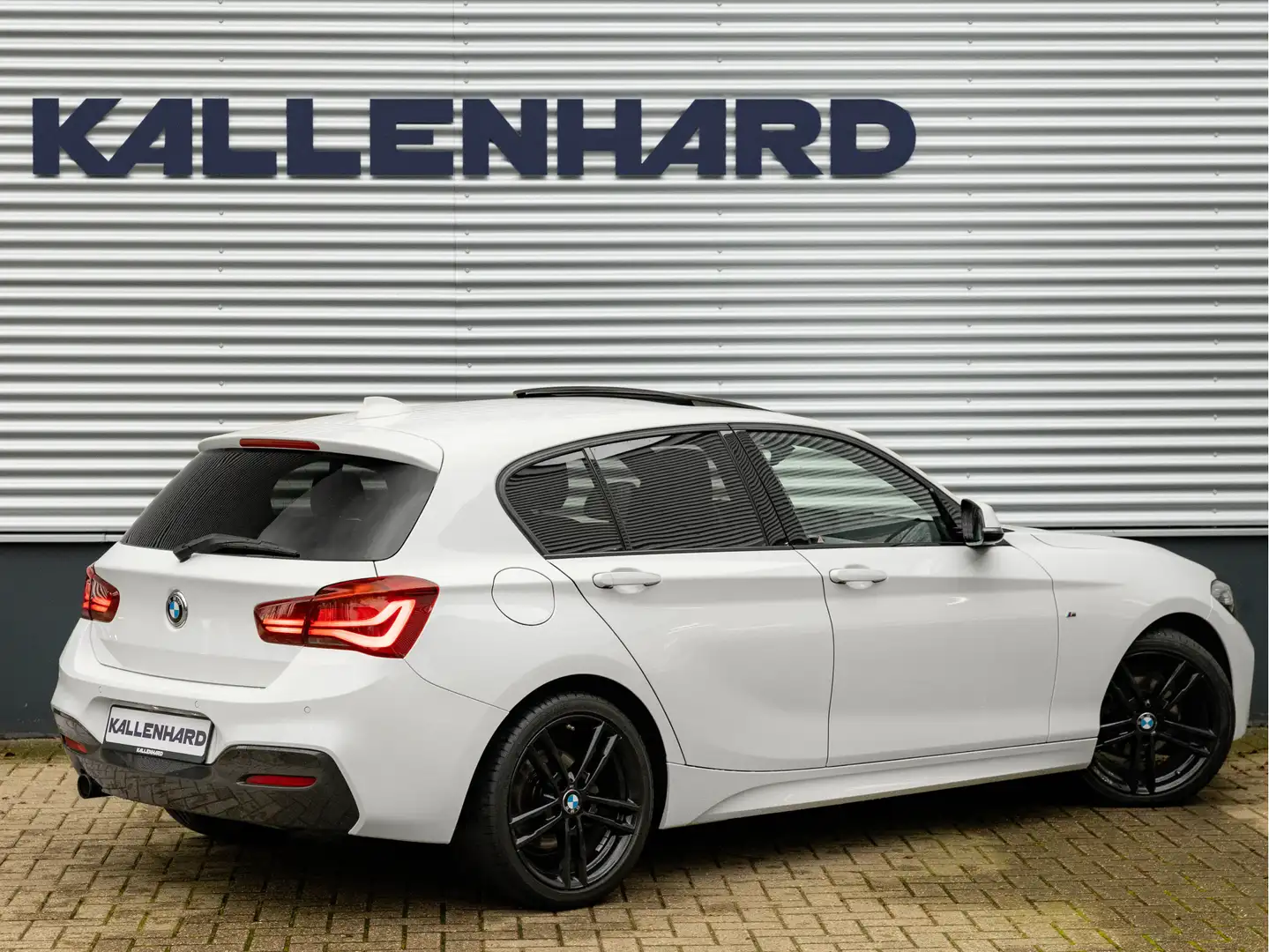 BMW 118 1-serie 118i M-Sport - Dak - Harman Kardon - ACC - Blanco - 2