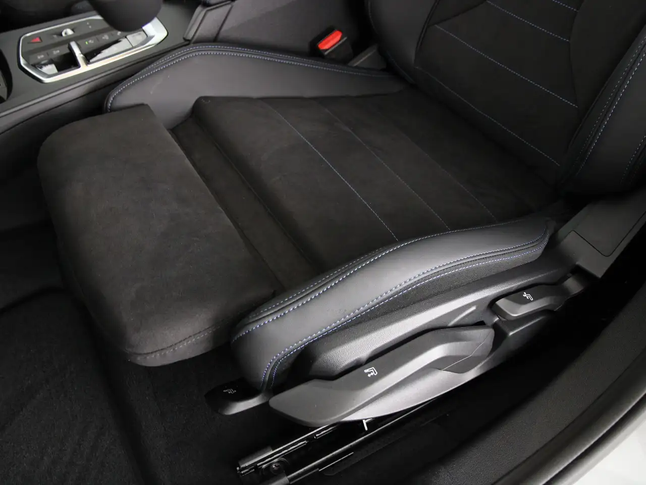 BMW 1 Series 2026 — фото 15