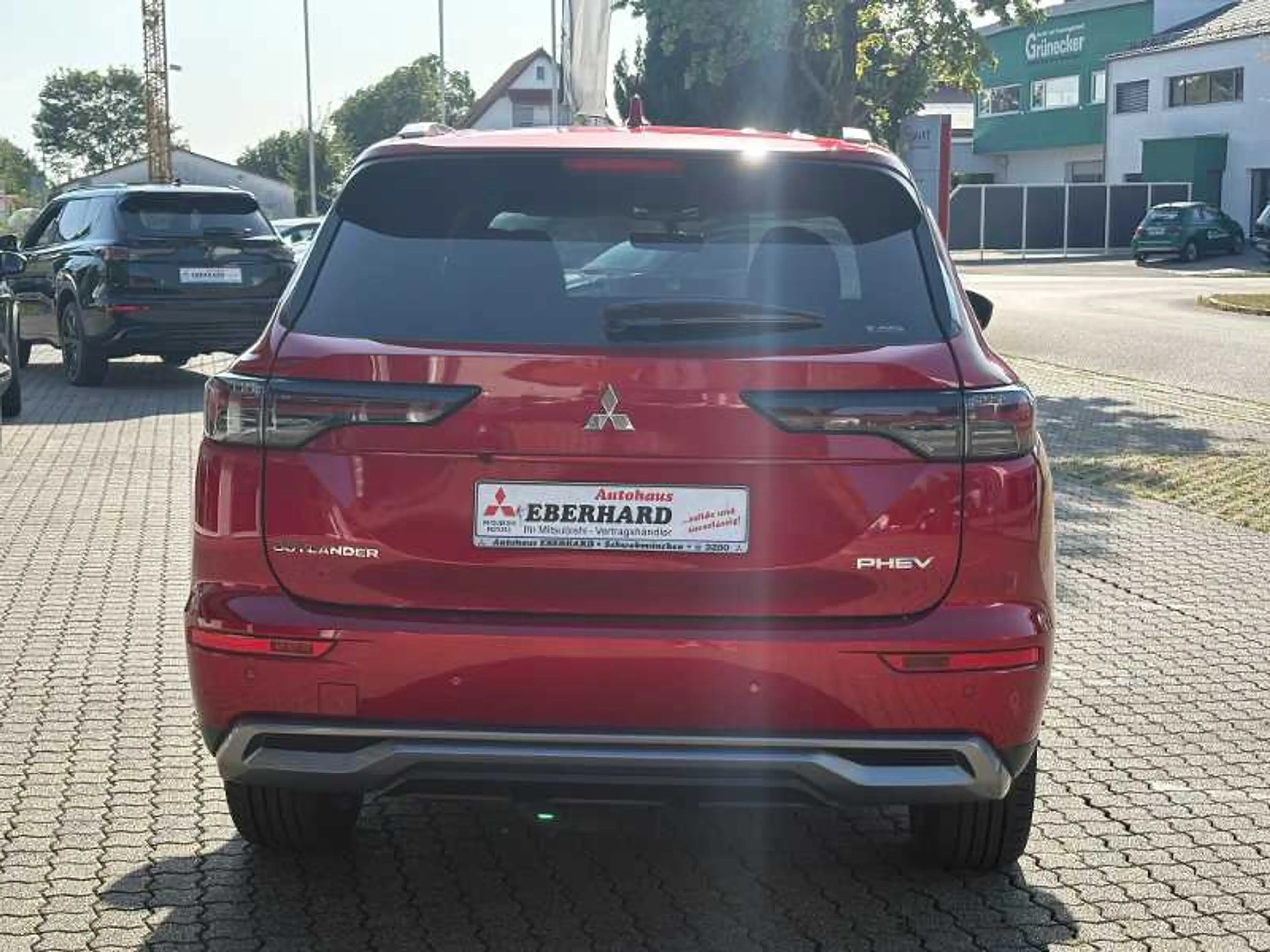 Mitsubishi Outlander 2.4L PHEV Select — photo 5