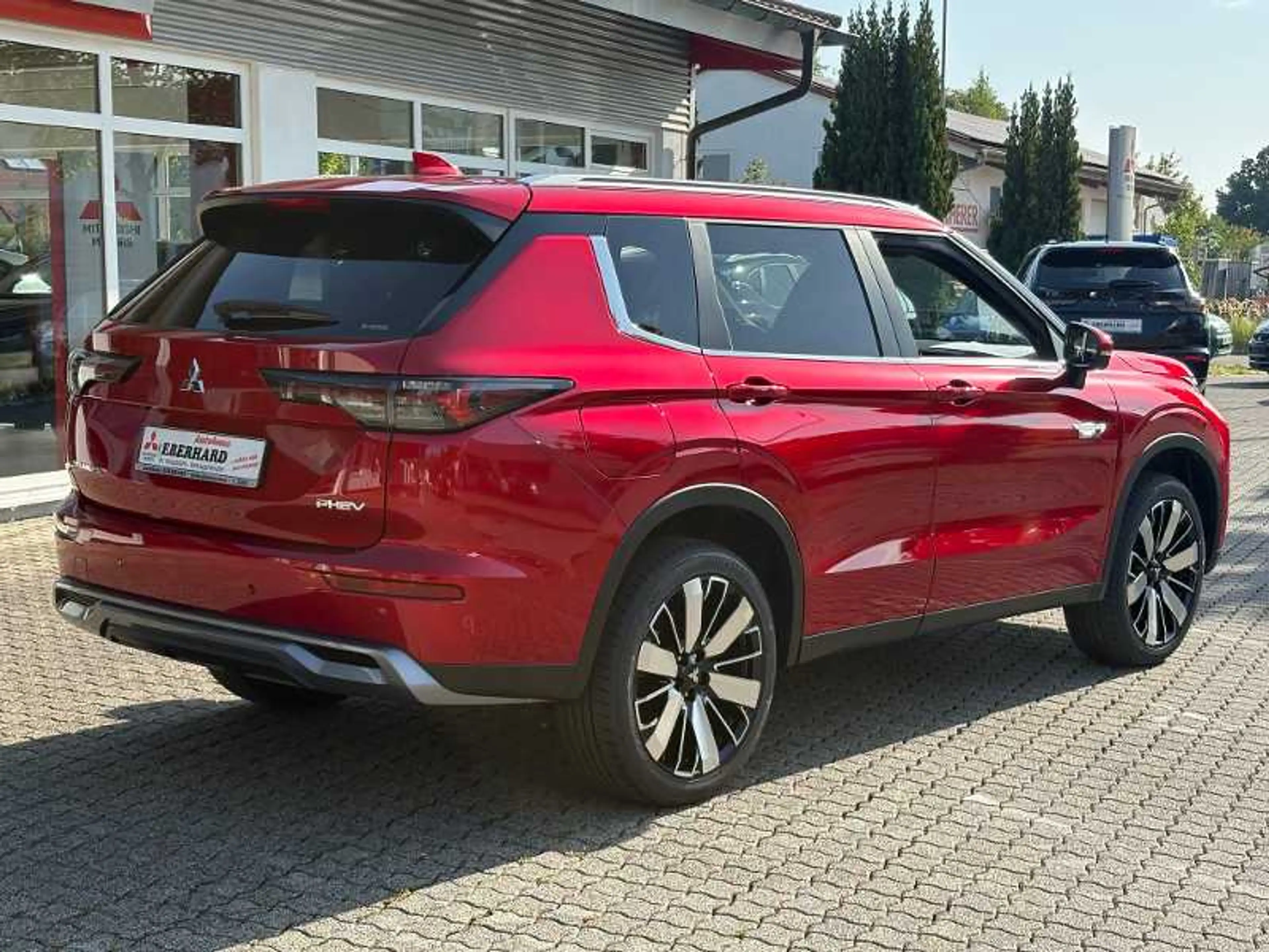 Mitsubishi Outlander 2.4L PHEV Select — photo 4