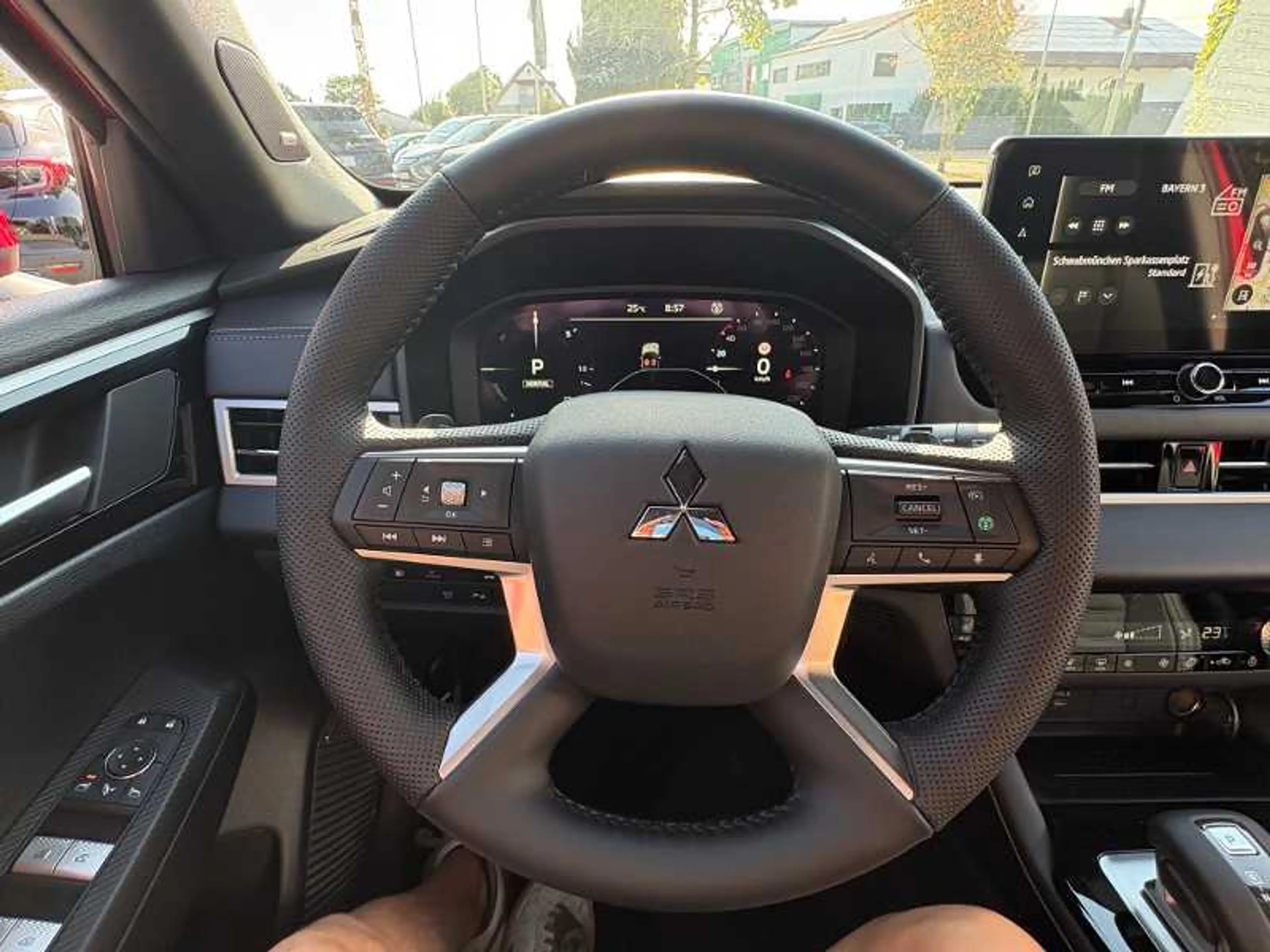 Mitsubishi Outlander 2.4L PHEV Select — photo 8