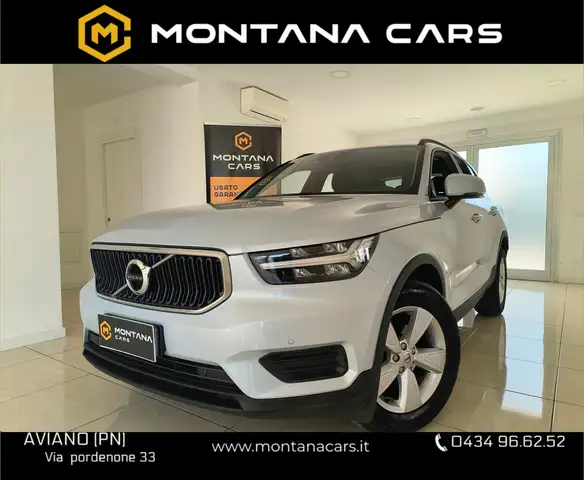 Volvo XC40 XC40 1.5 t3 Momentum Core 163cv auto my21