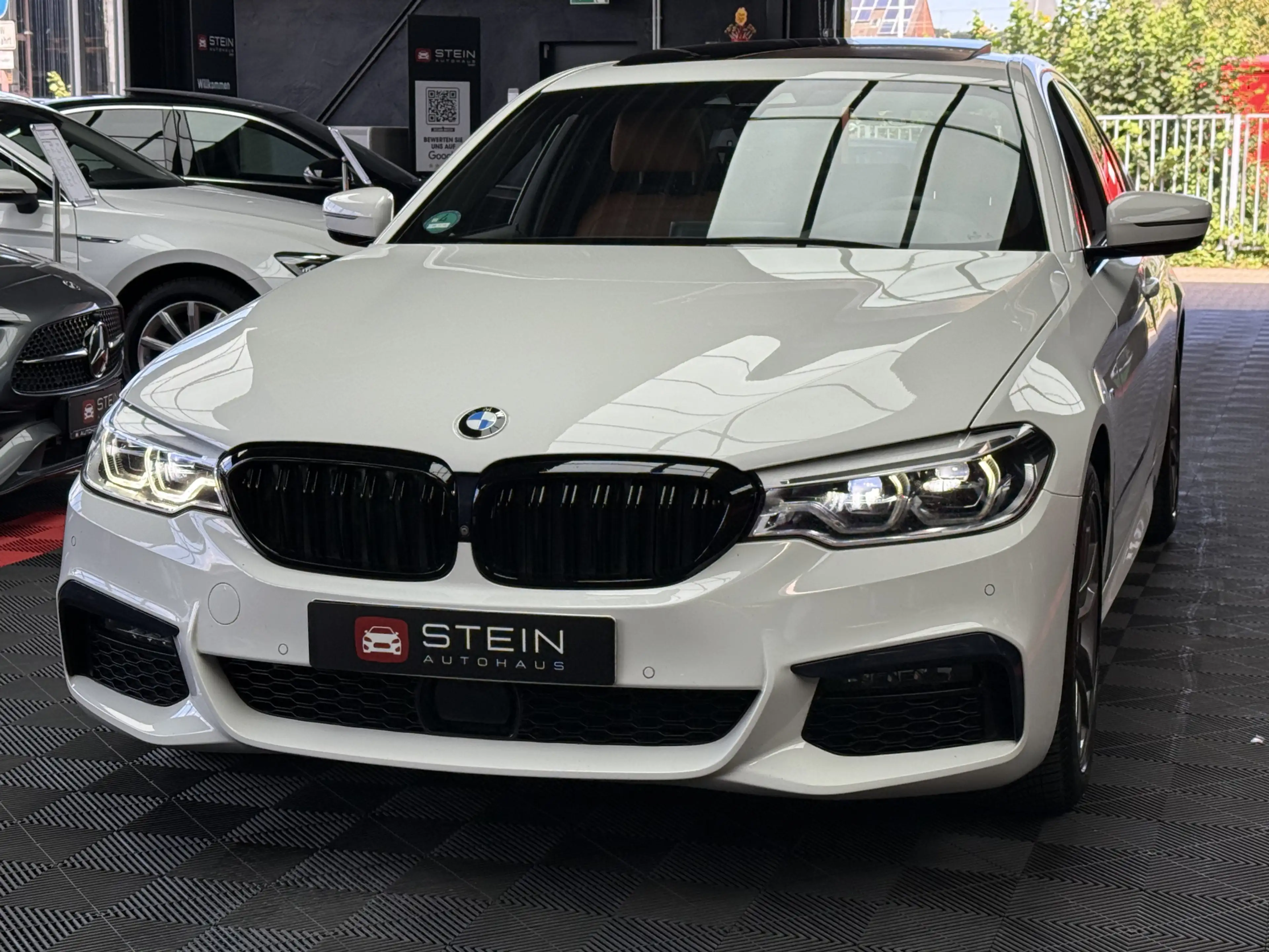 BMW 540 i M Sport AHK HUD 360° Pano Memory Totwinkel — photo 2