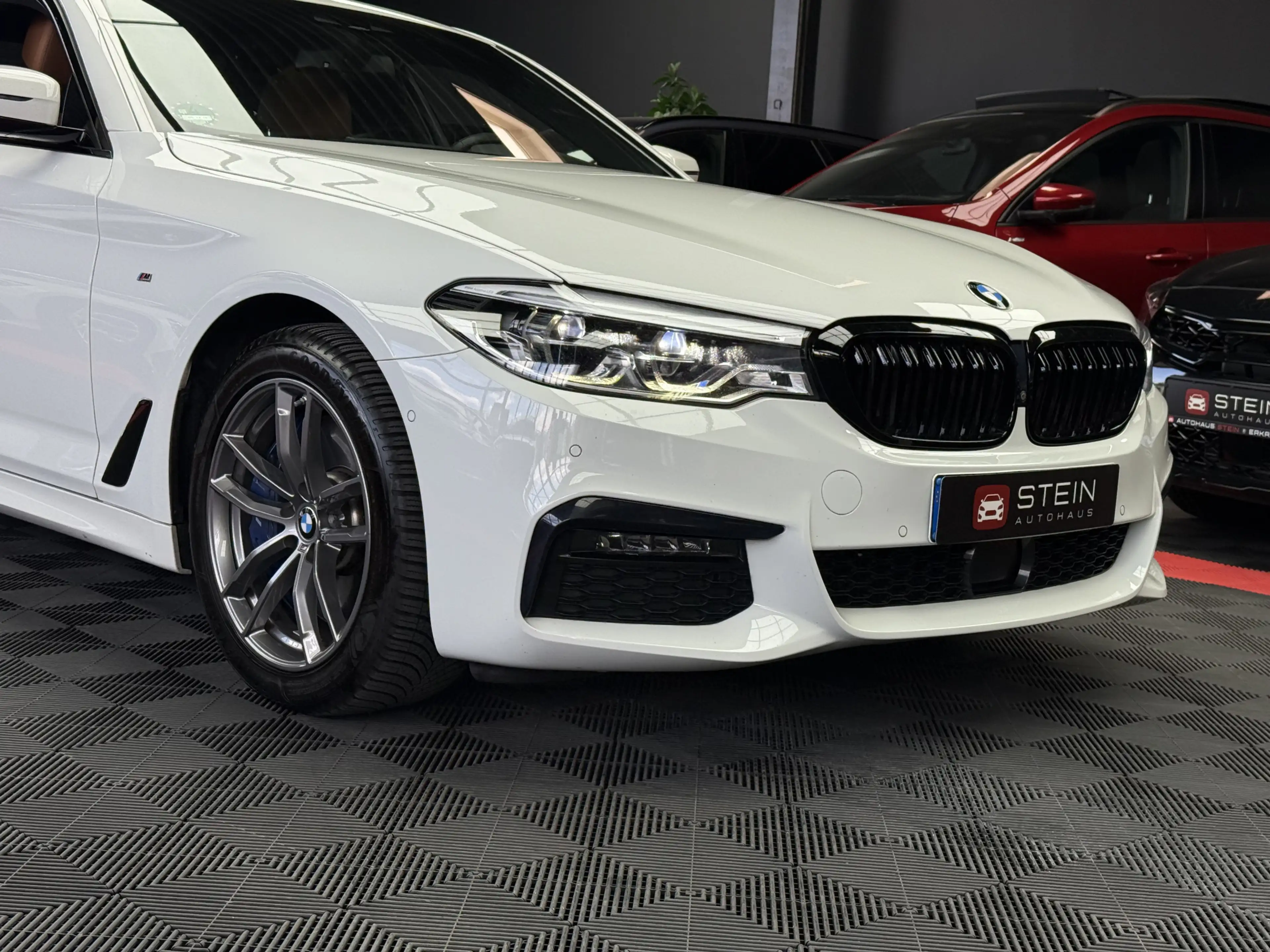 BMW 540 i M Sport AHK HUD 360° Pano Memory Totwinkel — photo 9