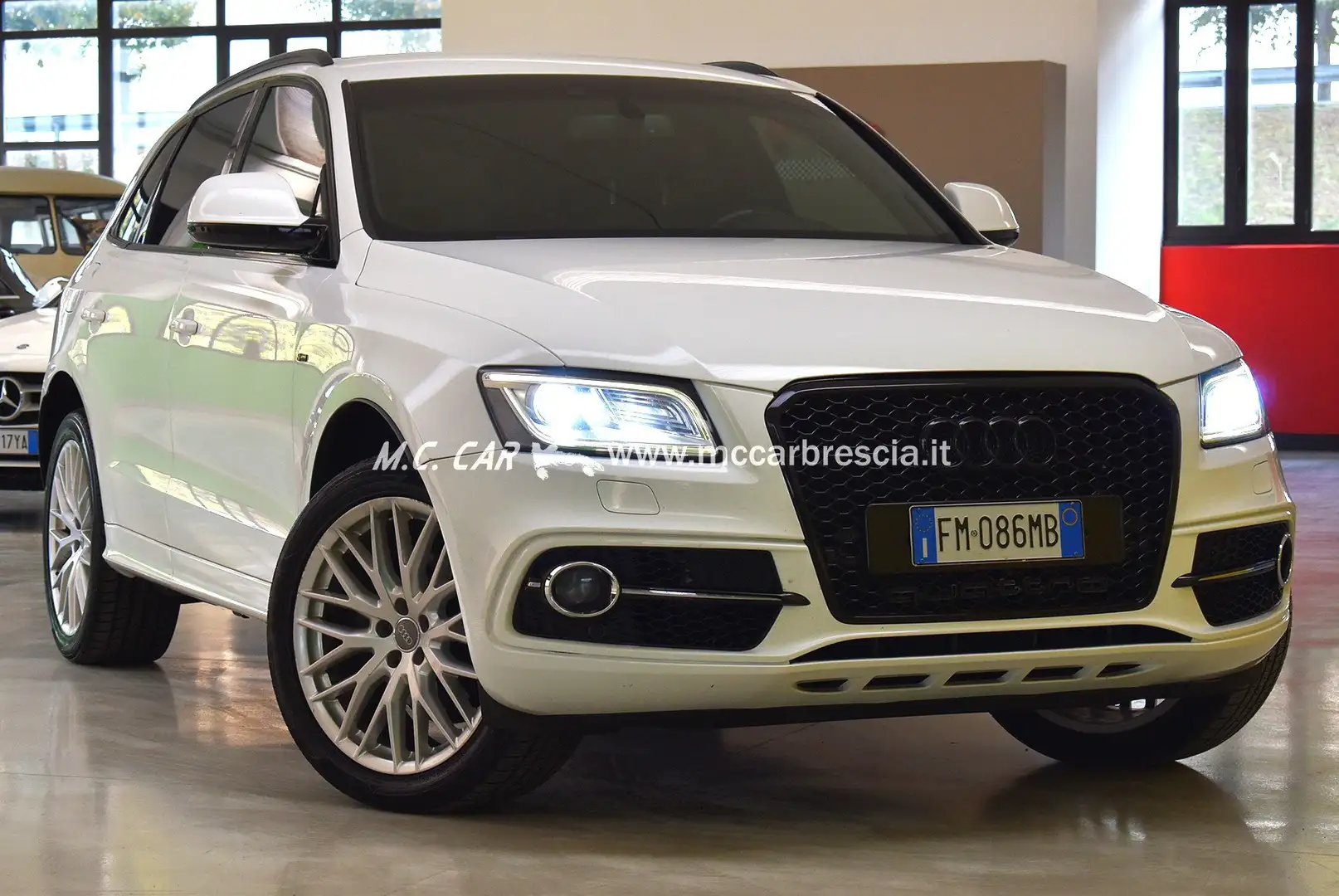 Audi Q5 Q5 2.0 tdi Adva Plus quattro 190cv s-tronic S.LINE Blanc - 1