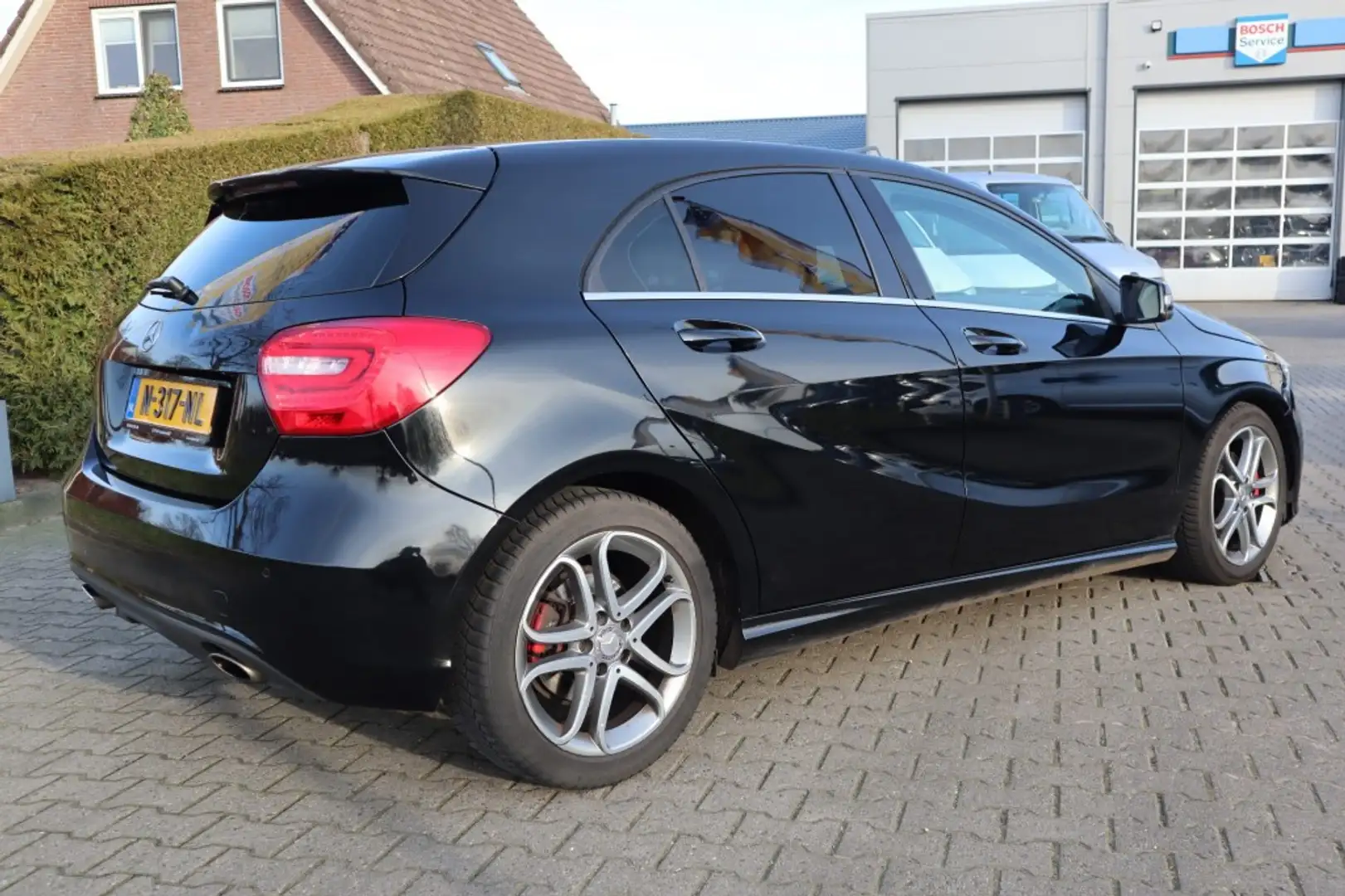 Mercedes-Benz 180 PRESTIGE Zwart - 2