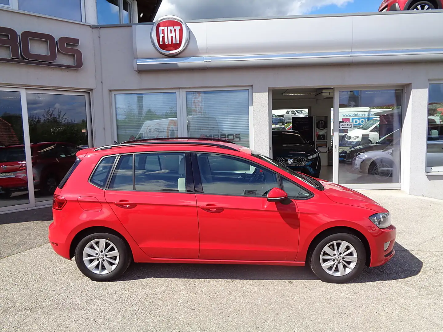 Volkswagen Golf Sportsvan Rabbit BMT 1,2 TSI - AHK - PARKSENSOREN - BLUET... Rot - 2
