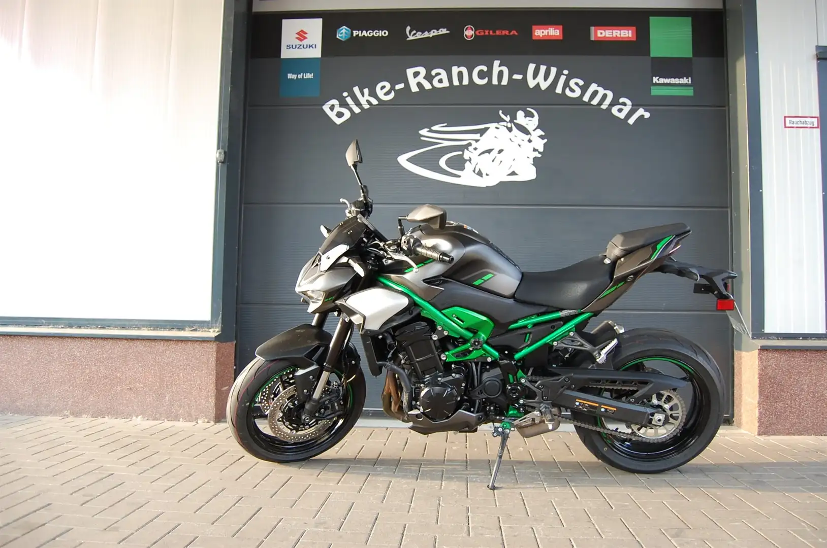 Kawasaki Z 900 Vorführer Zwart - 2